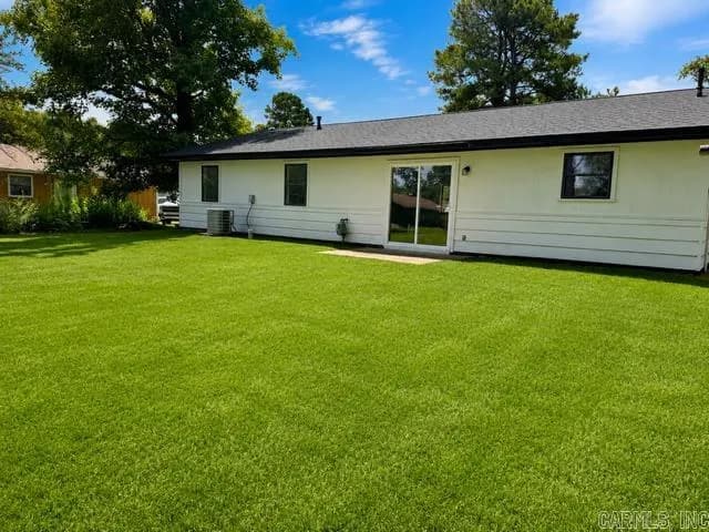 Property at 1107  Dogwood - Image 2