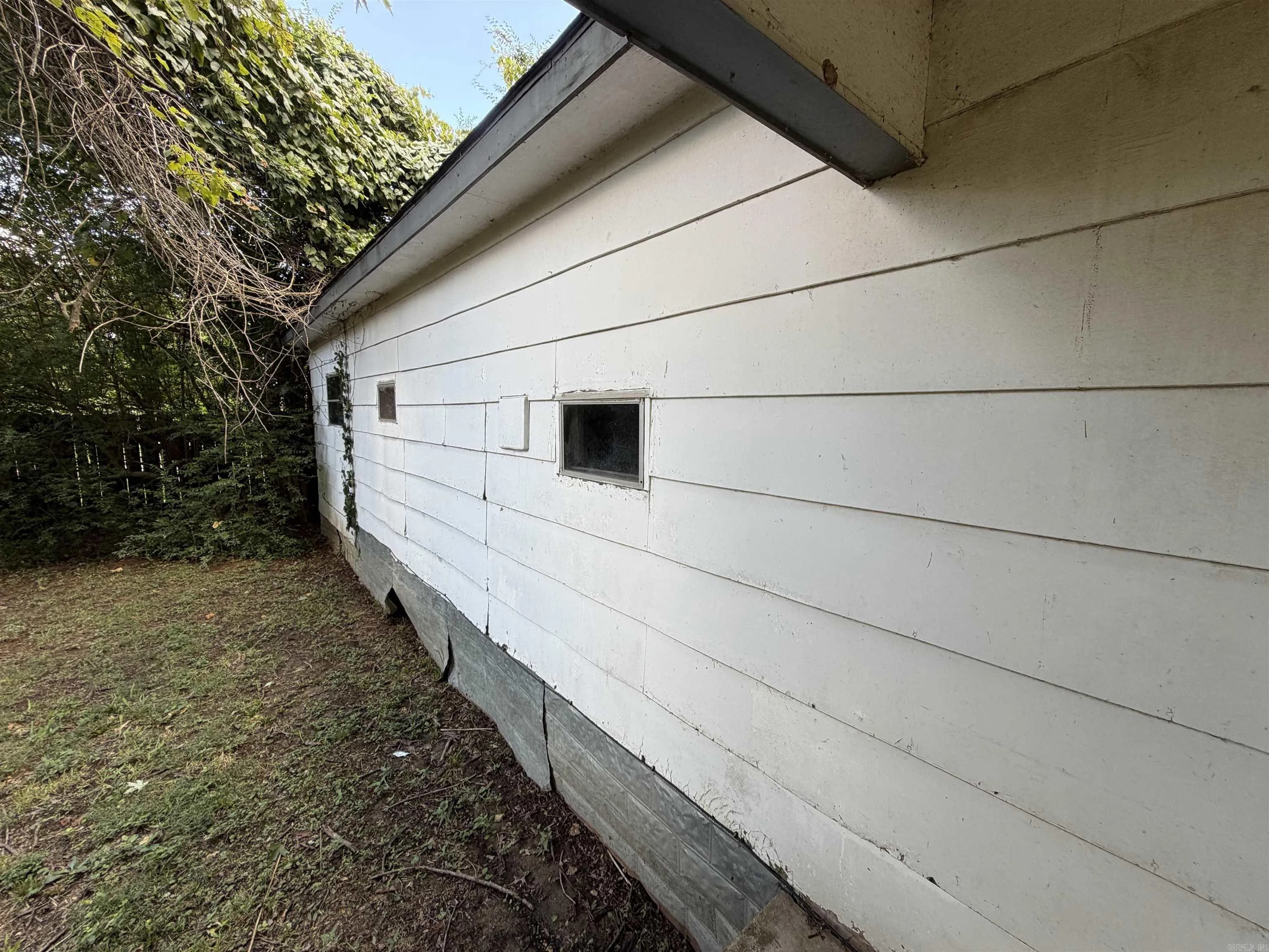 Property at 140  Greene 765 - Image 4