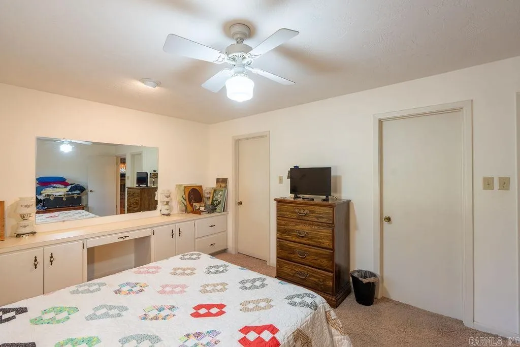 Property at 1812  Westgate - Image 27