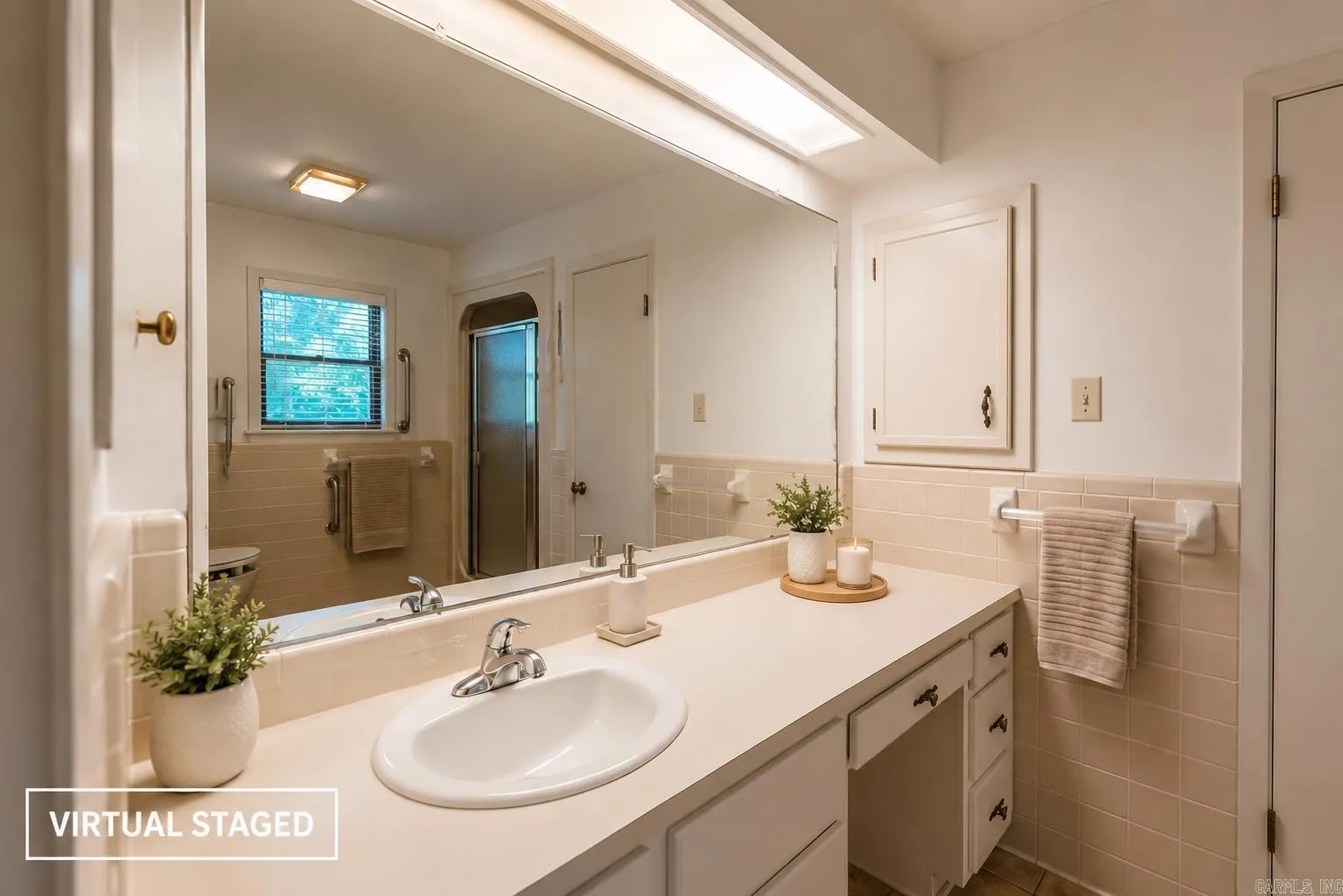 Property at 1812  Westgate - Image 20