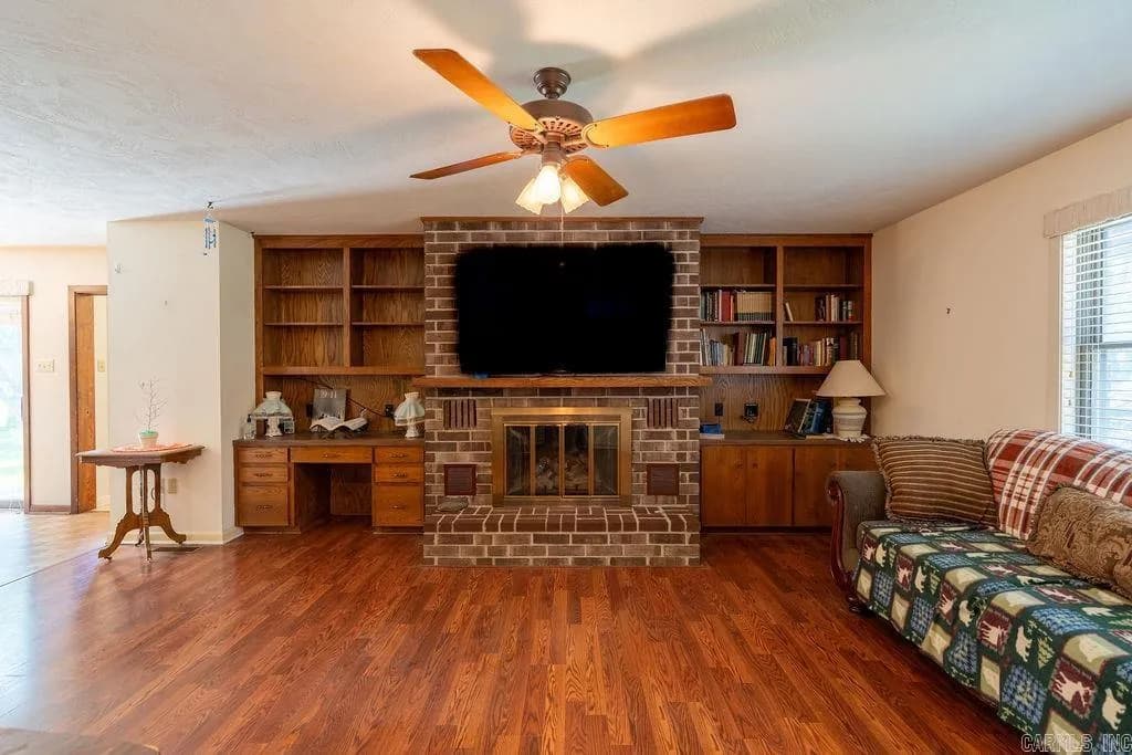 Property at 1812  Westgate - Image 4