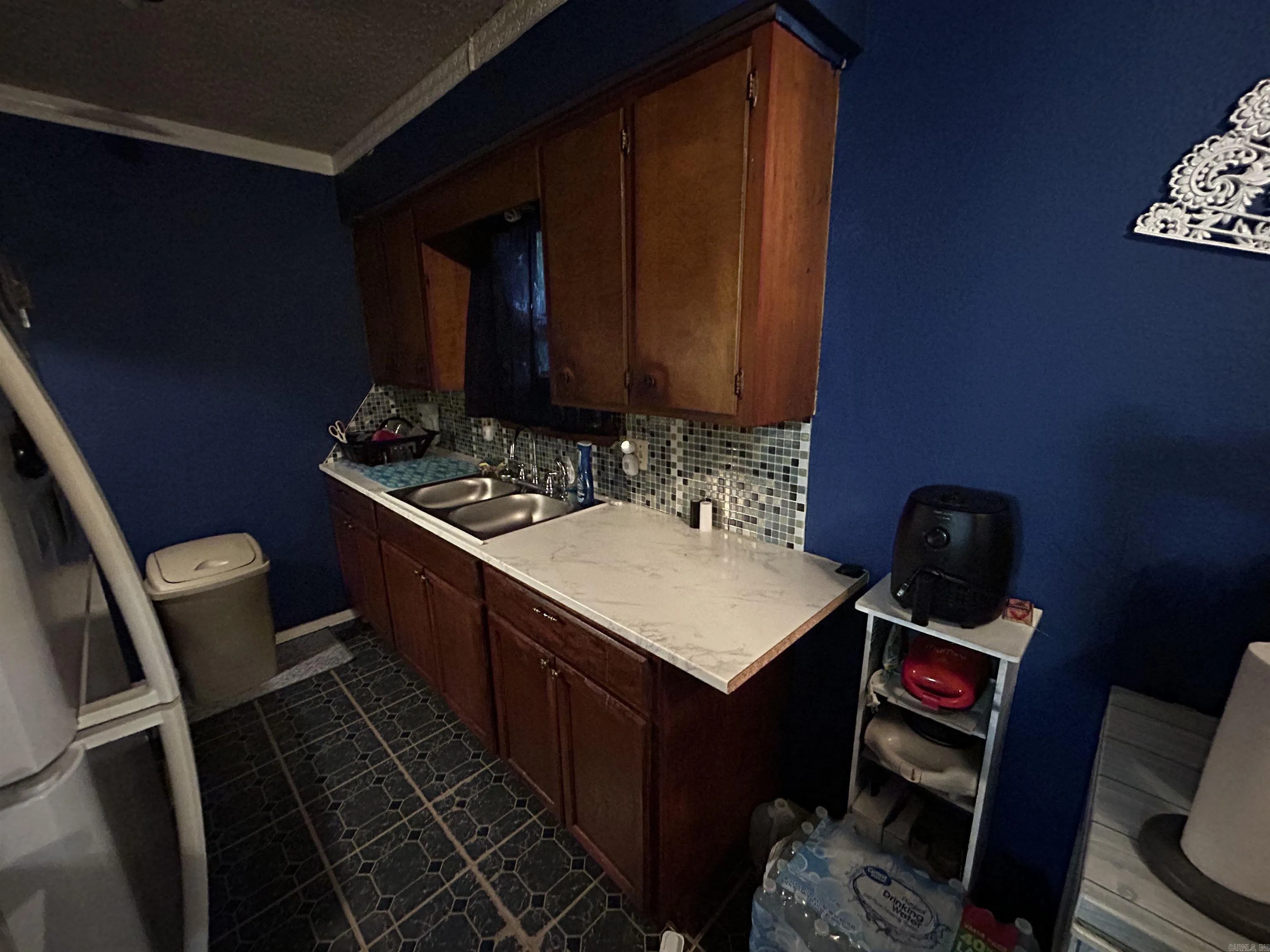 Property at 6  Hills - Image 18