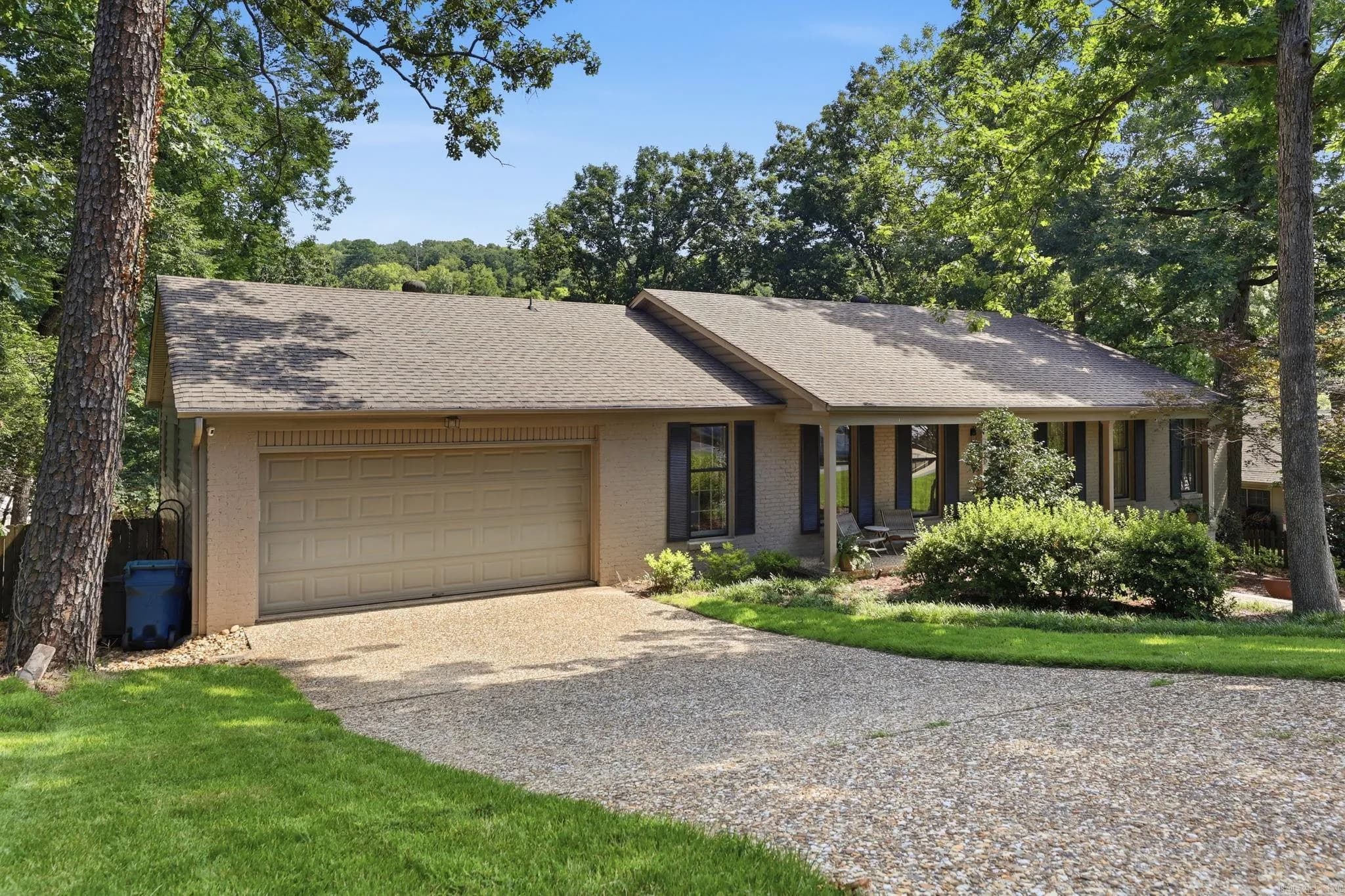 Property at 30  Foxhunt - Image 4