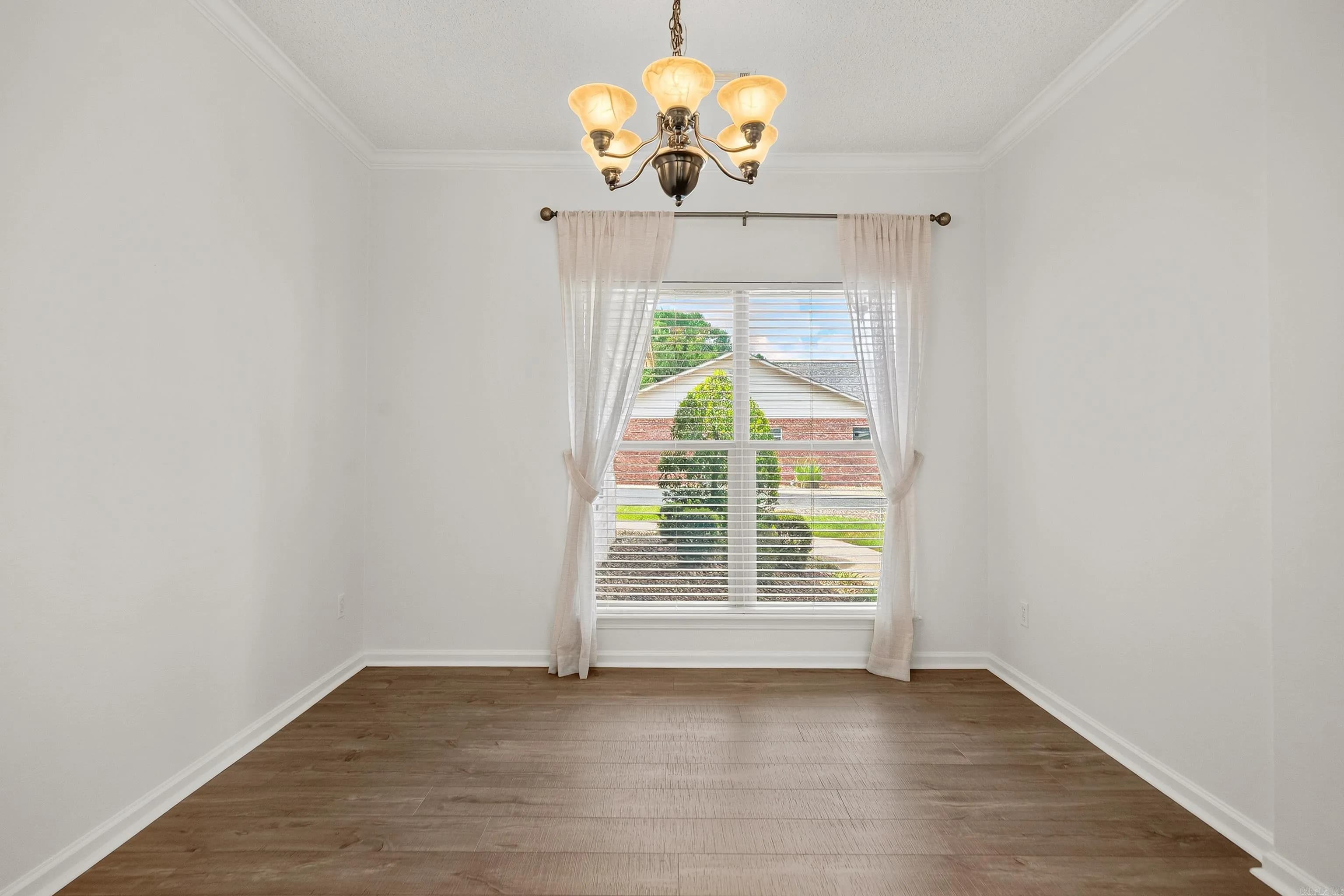 Property at 600  Pakis, 21 - Image 9
