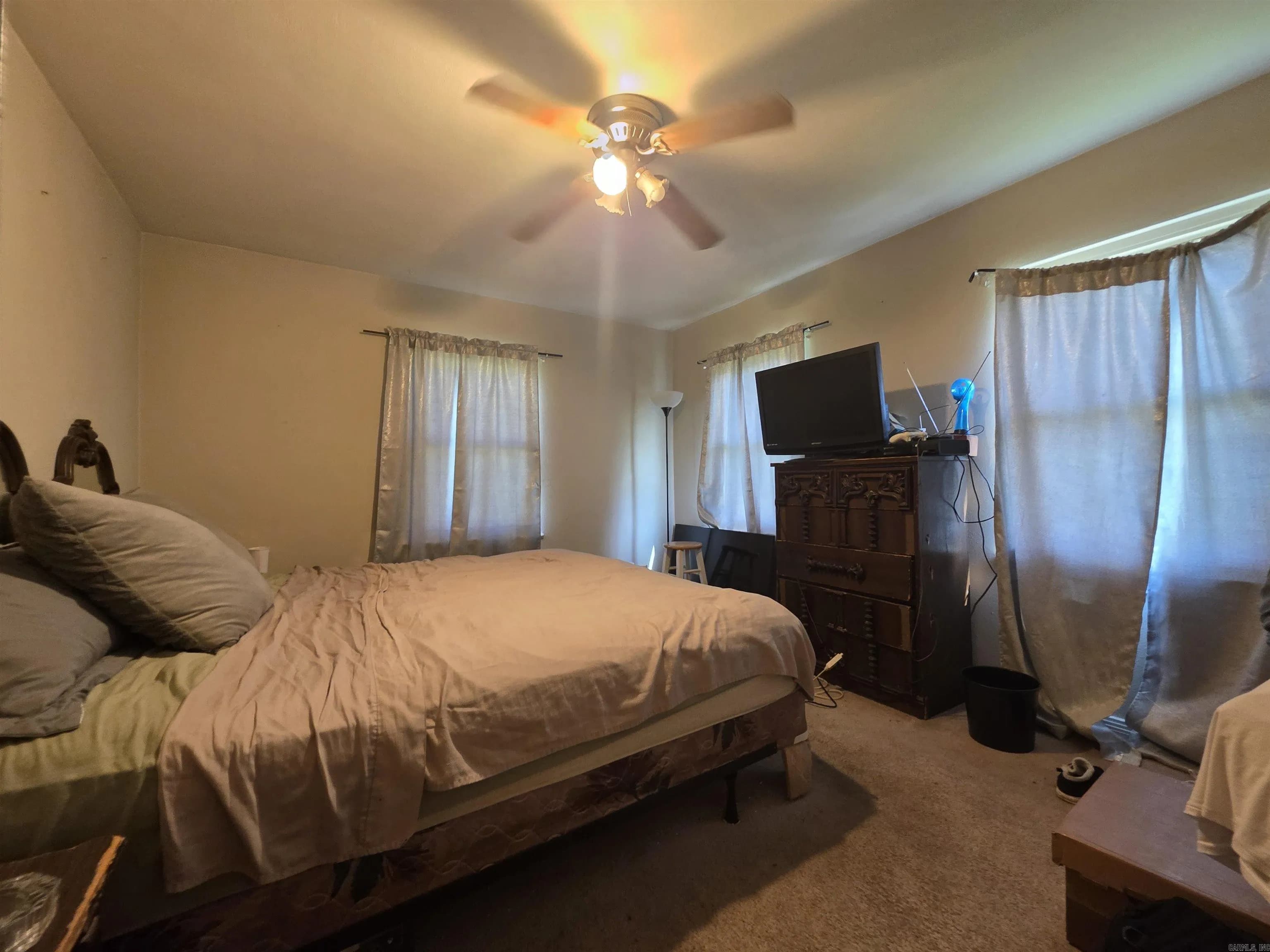 Property at 2  Wright - Image 9