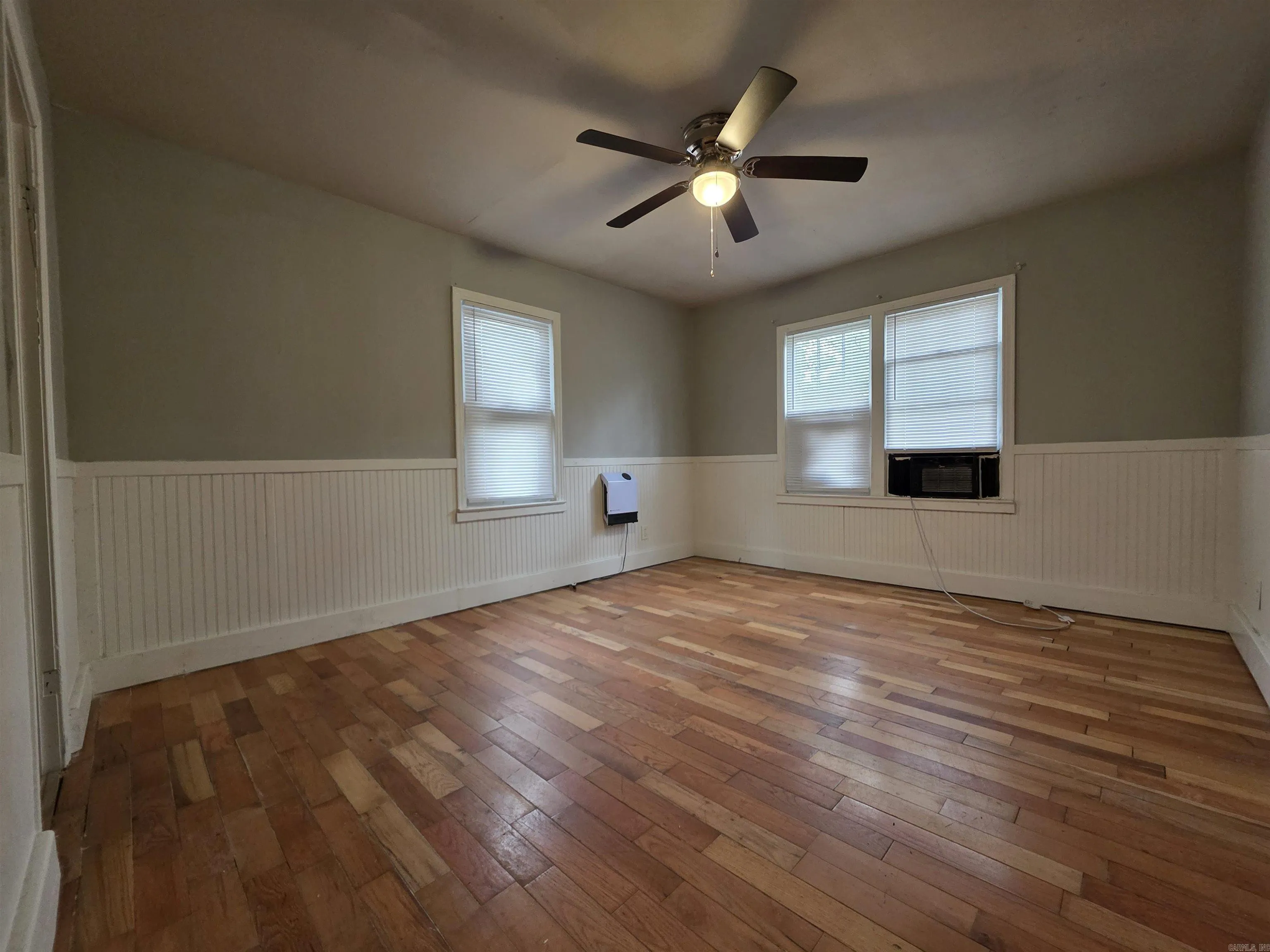 Property at 210 N Monroe st - Image 13
