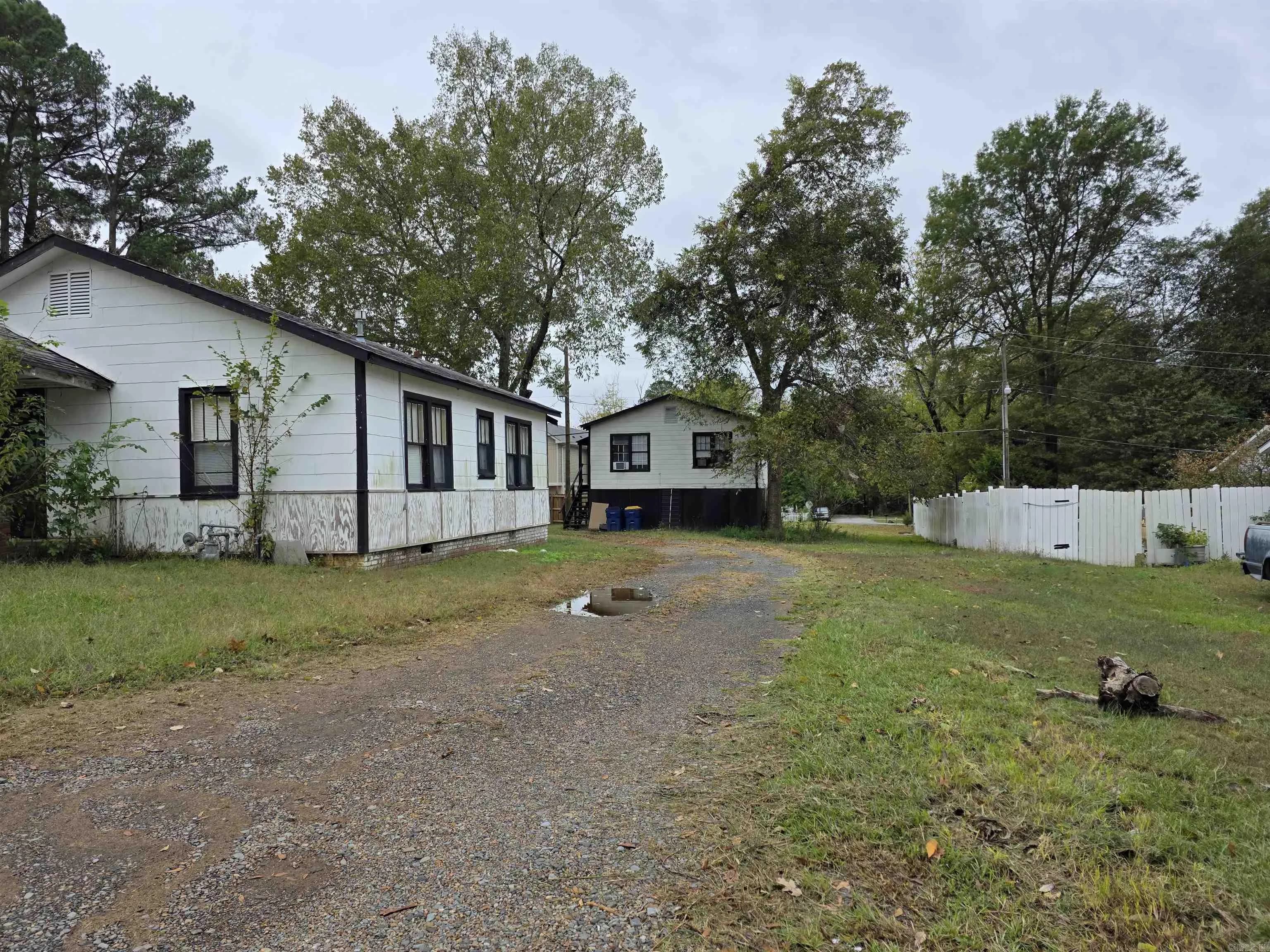 Property at 210 N Monroe st - Image 8
