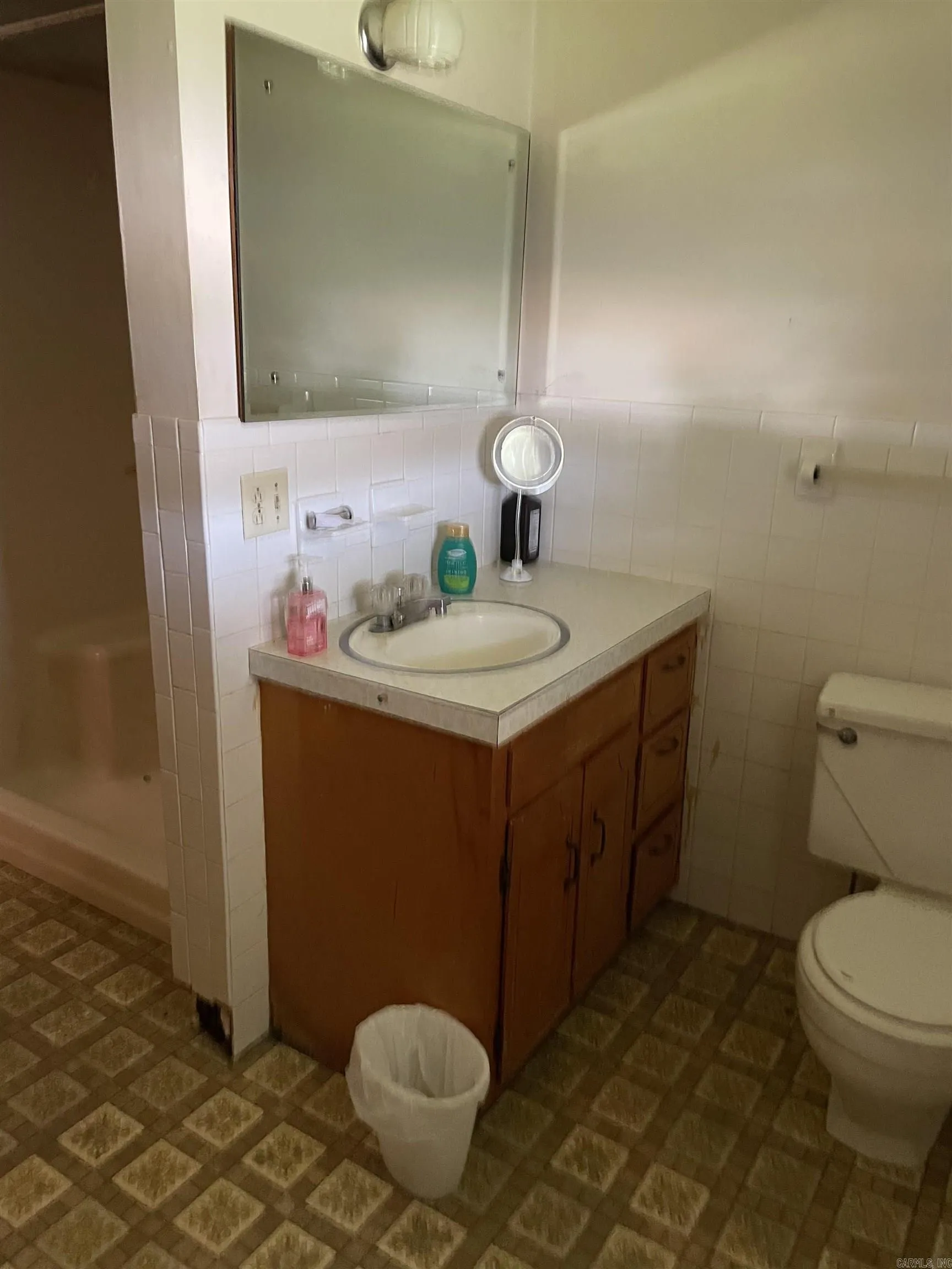 Property at 201 W 4th st - Image 16