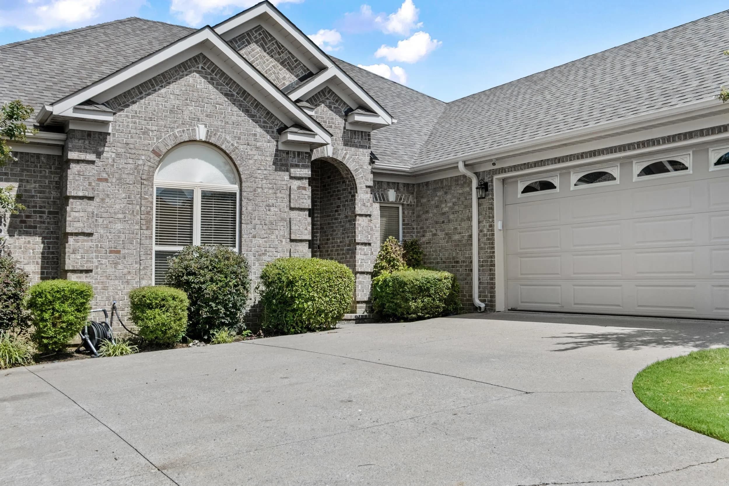 Property at 19  Cumberland dr. - Image 5