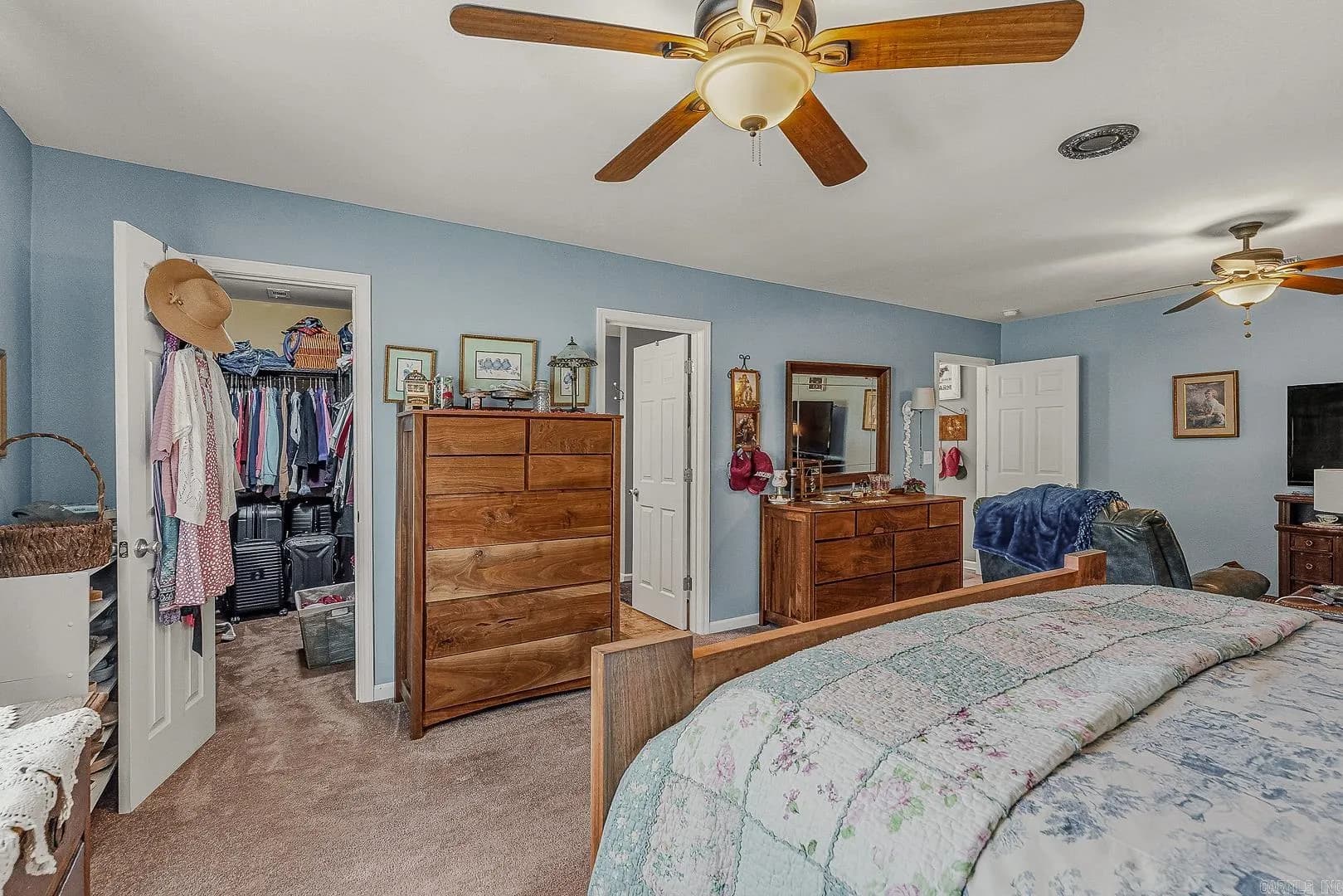 Property at 14  Greene 7651 - Image 21