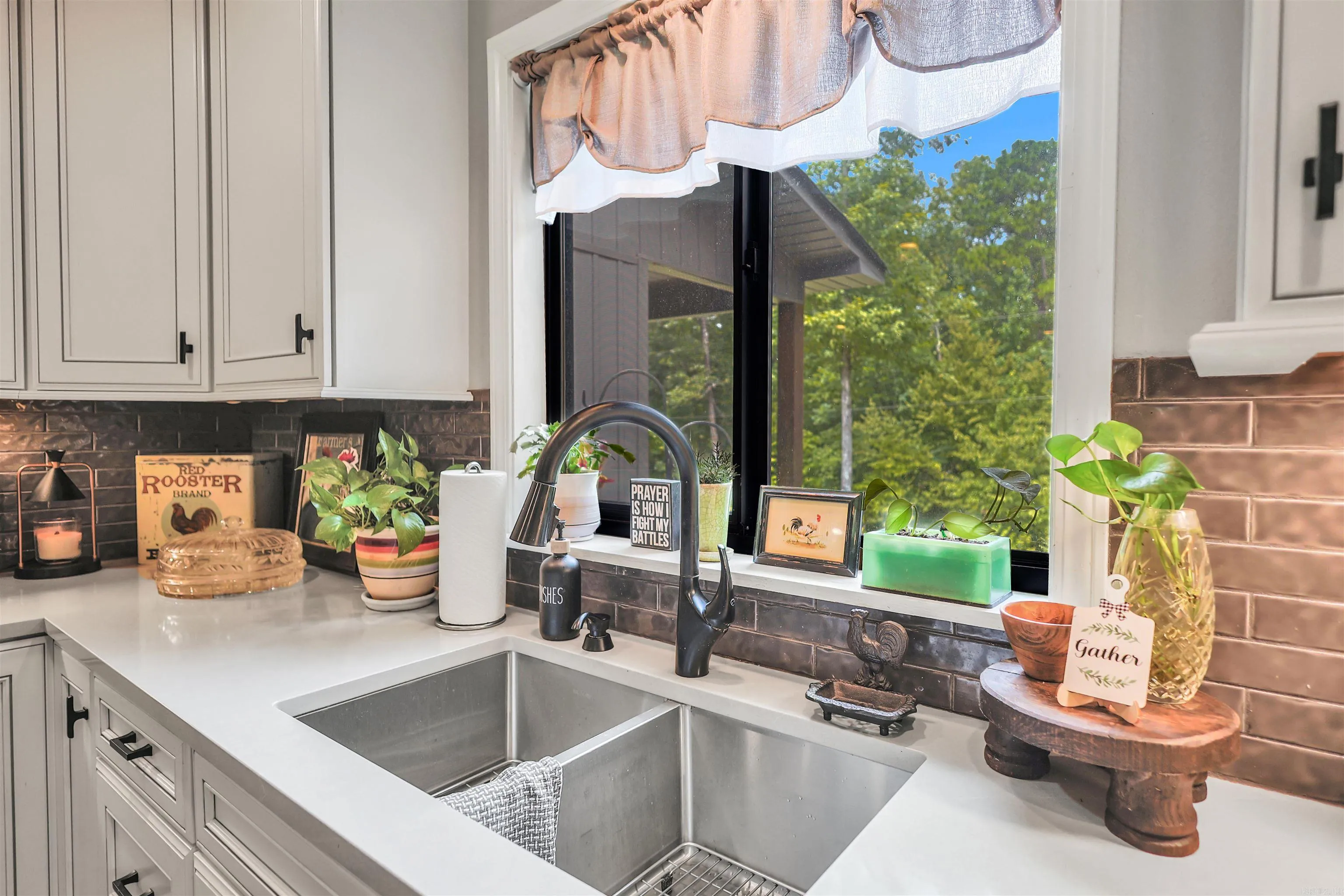 Property at 64  Judah - Image 15