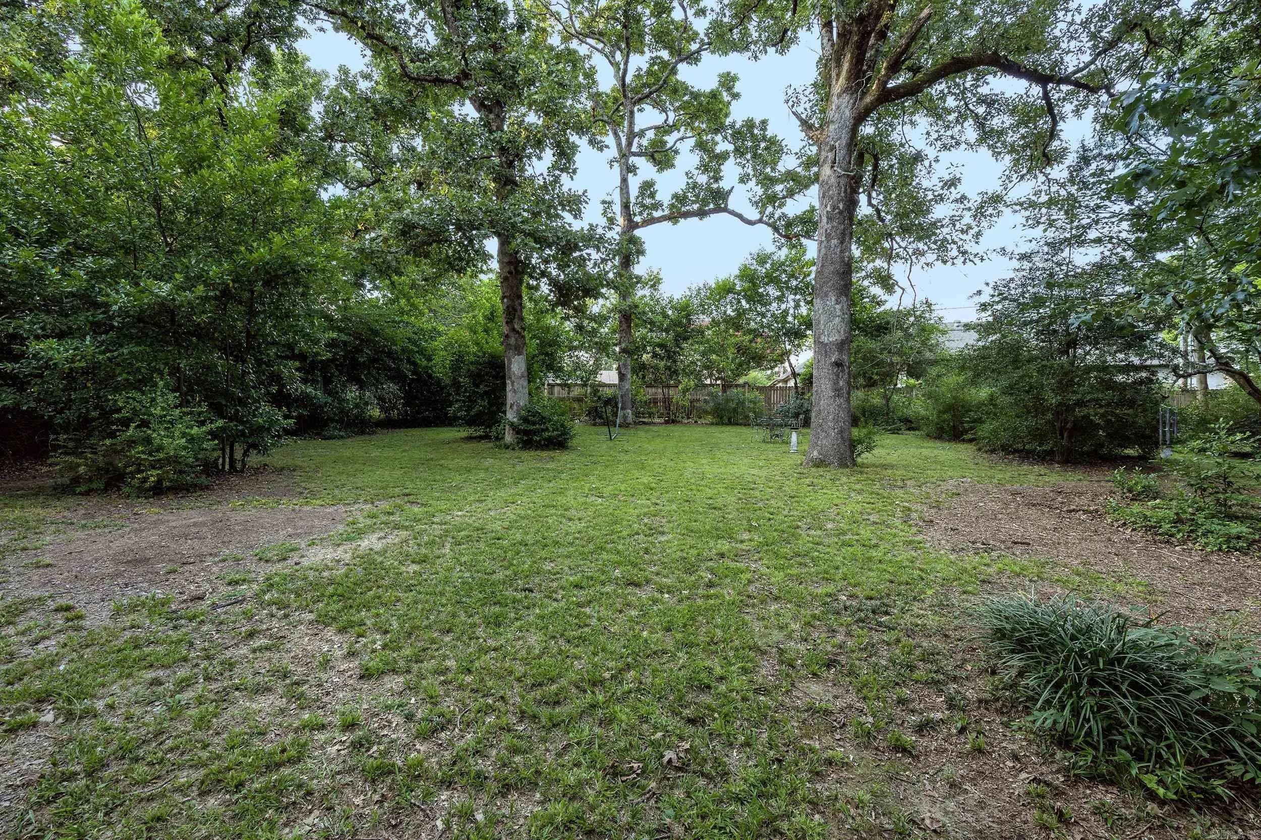 Property at 217  Dooley - Image 32