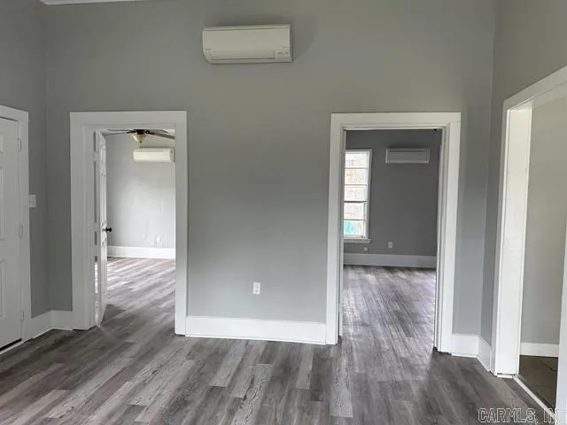 Property at 1621 S State street - Image 10