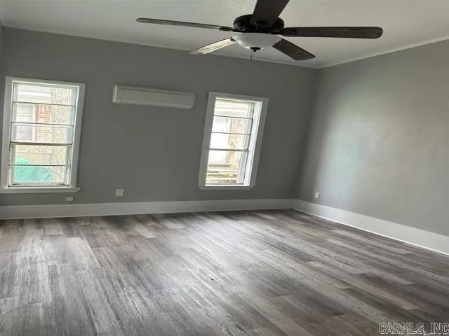 Property at 1621 S State street - Image 12