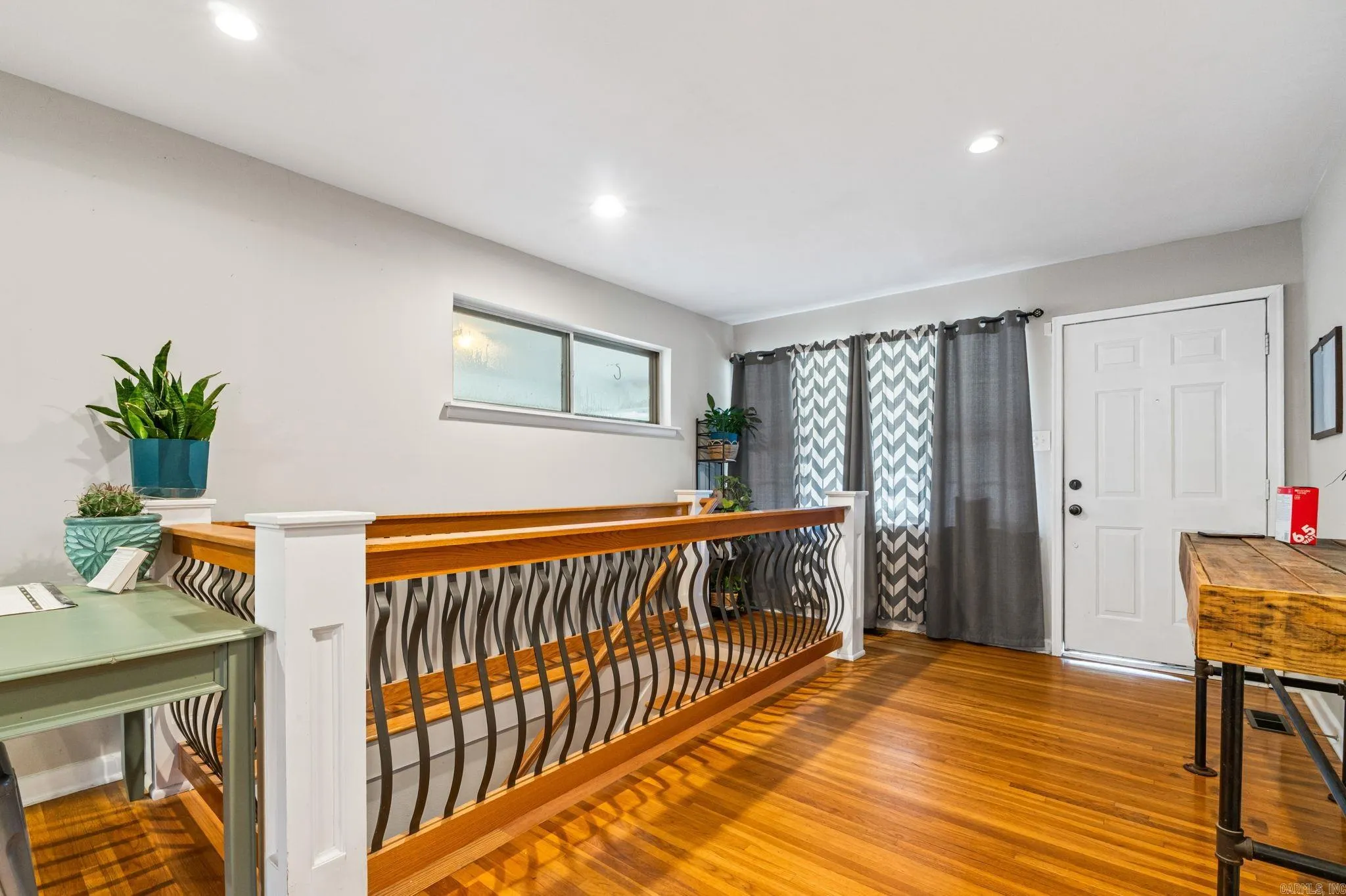 Property at 502 W Scenic - Image 12