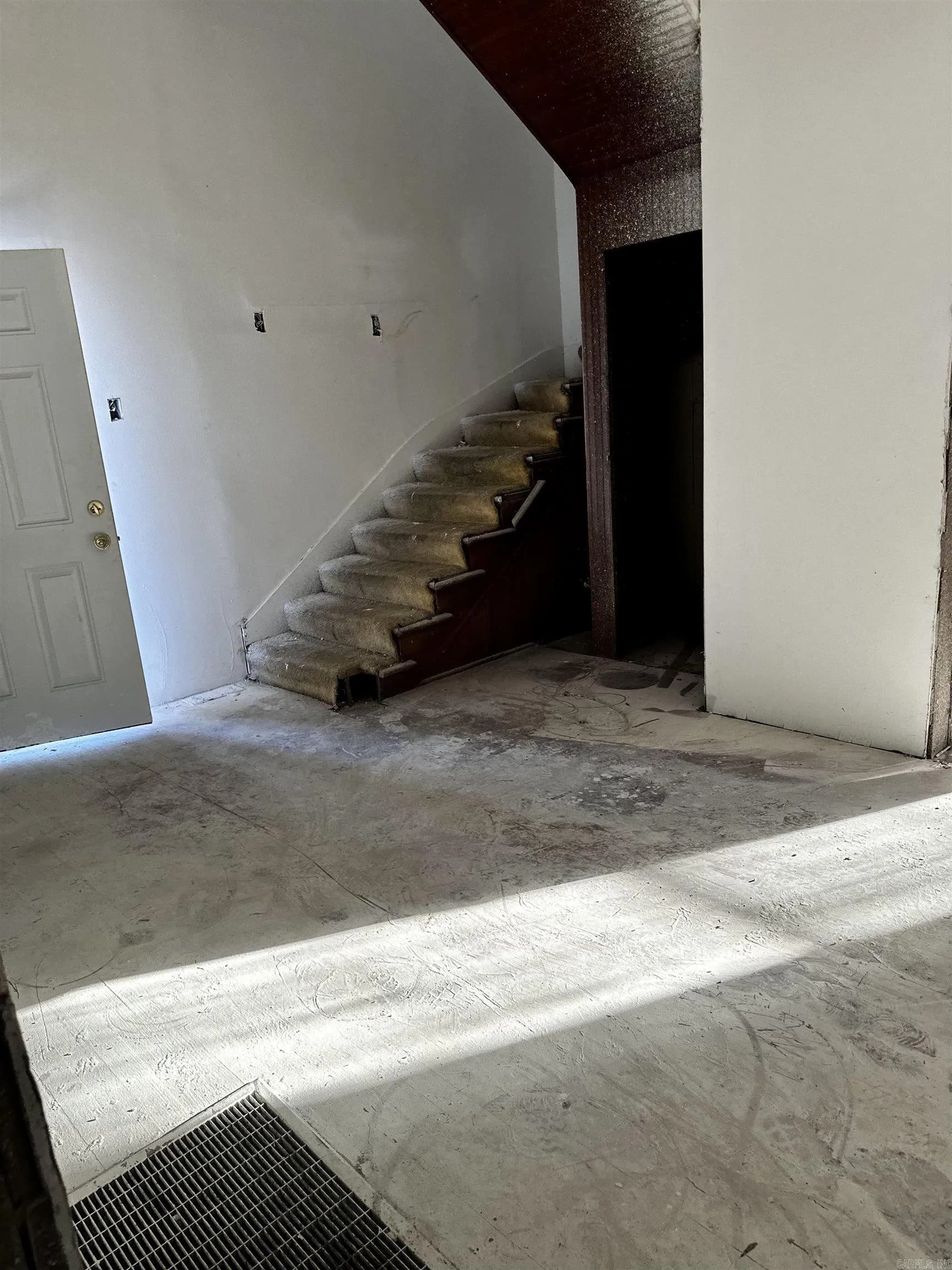 Property at 1502 W 2nd - Image 4