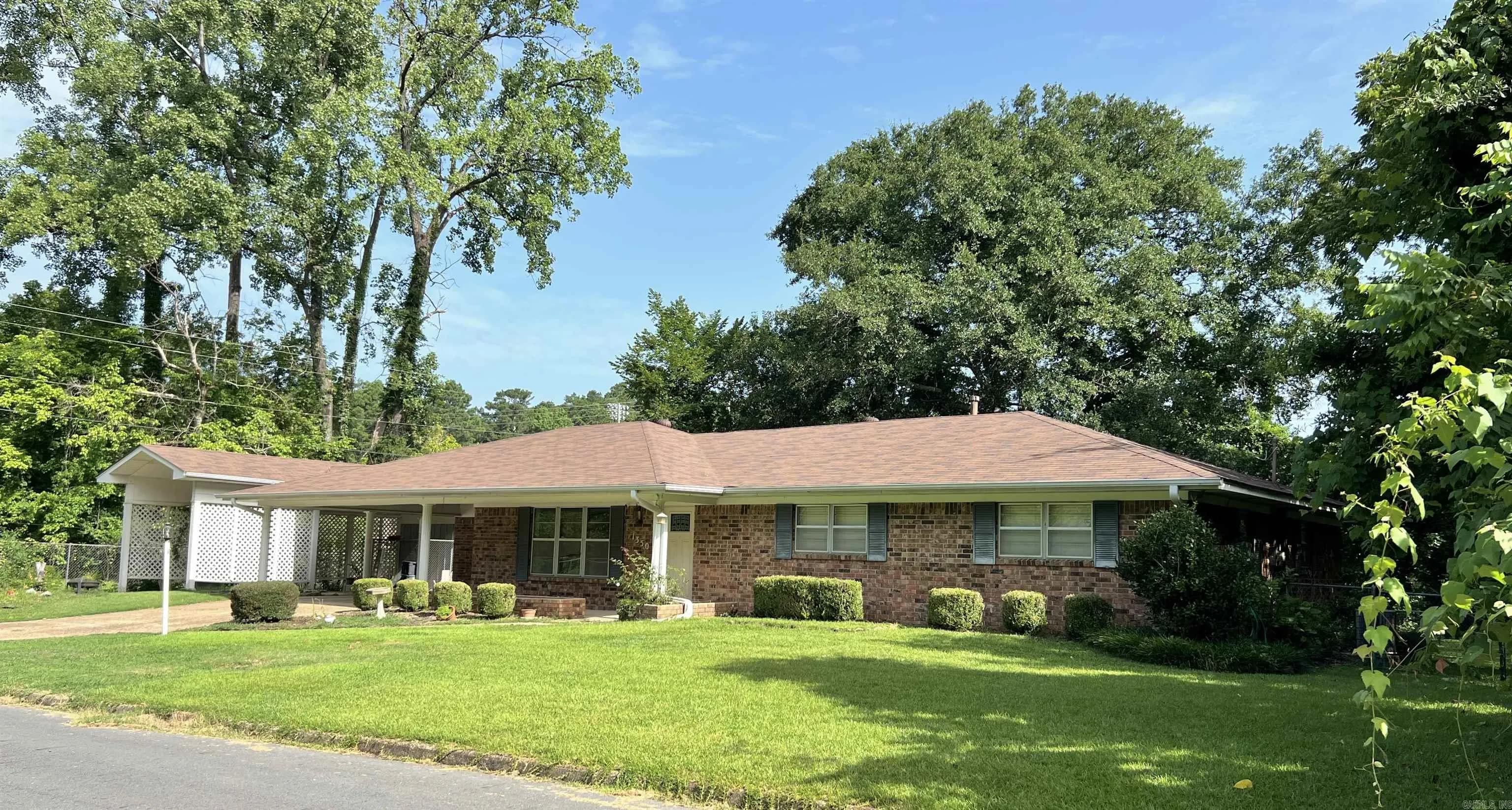 Property at 1350  Lee - Image 2