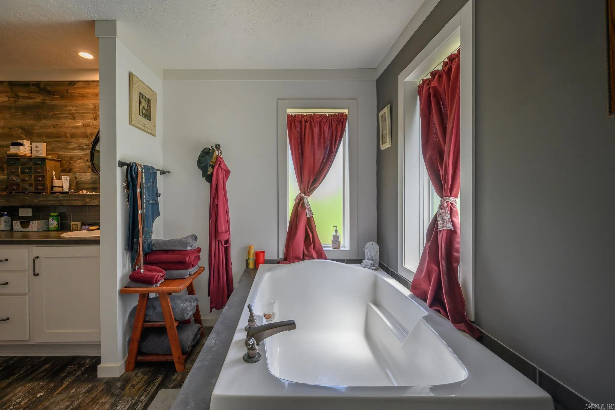 Property at 938  Ballpark road - Image 22