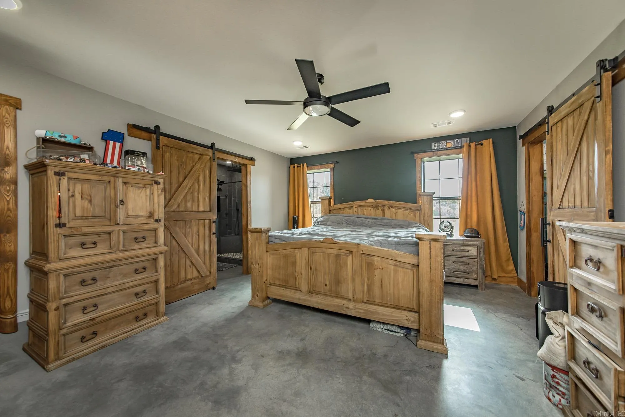 Property at 76  Valley h - Image 18