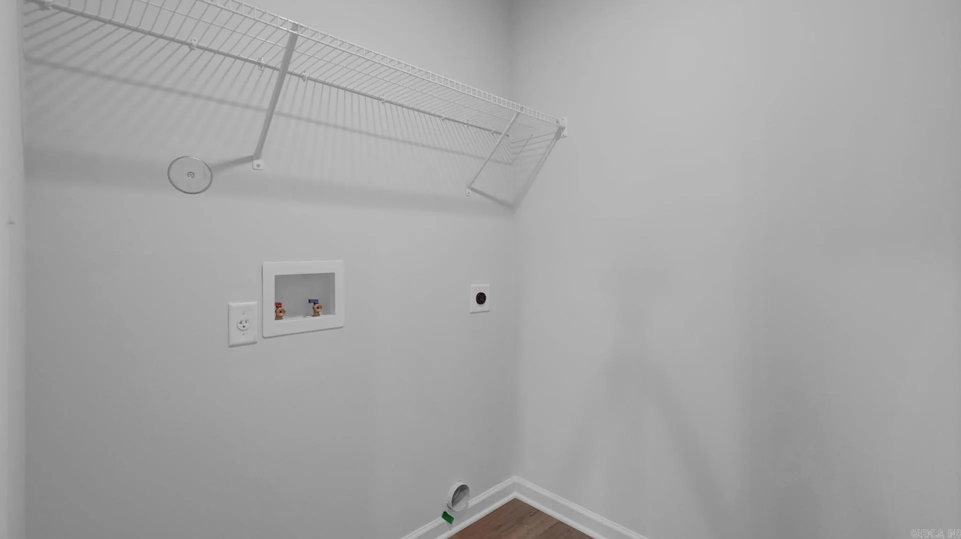 Property at 3400  Hawthorn - Image 33