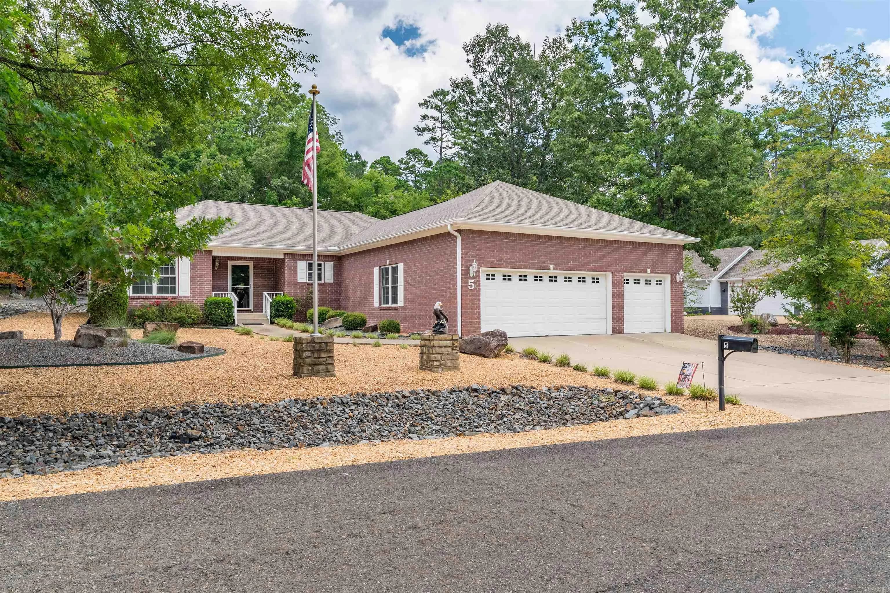 Property at 5  Promesa - Image 1