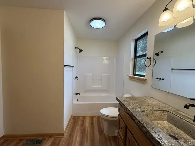 Property at 130  Upper yorktown - Image 22