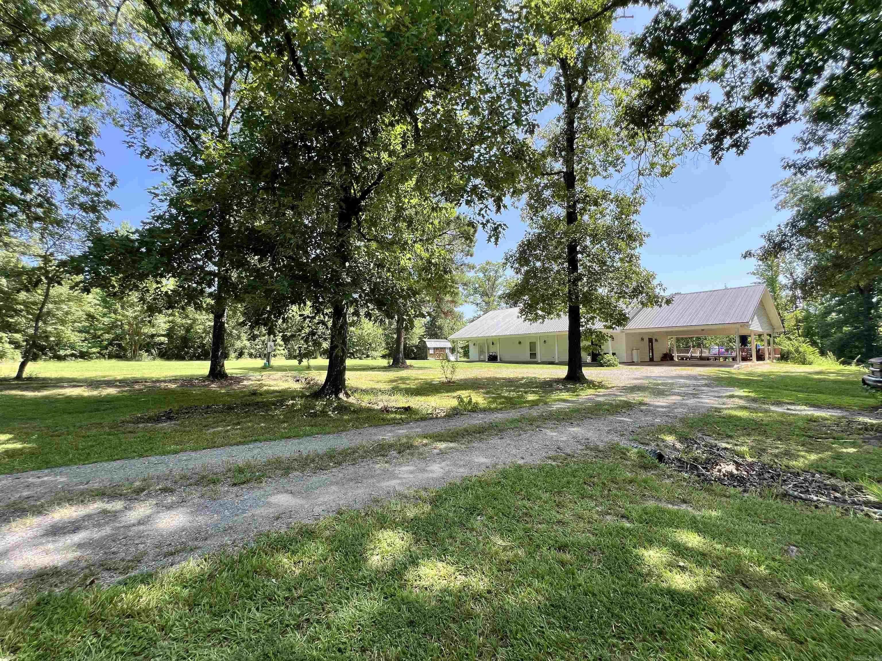 Property at 1678  Gentry - Image 2