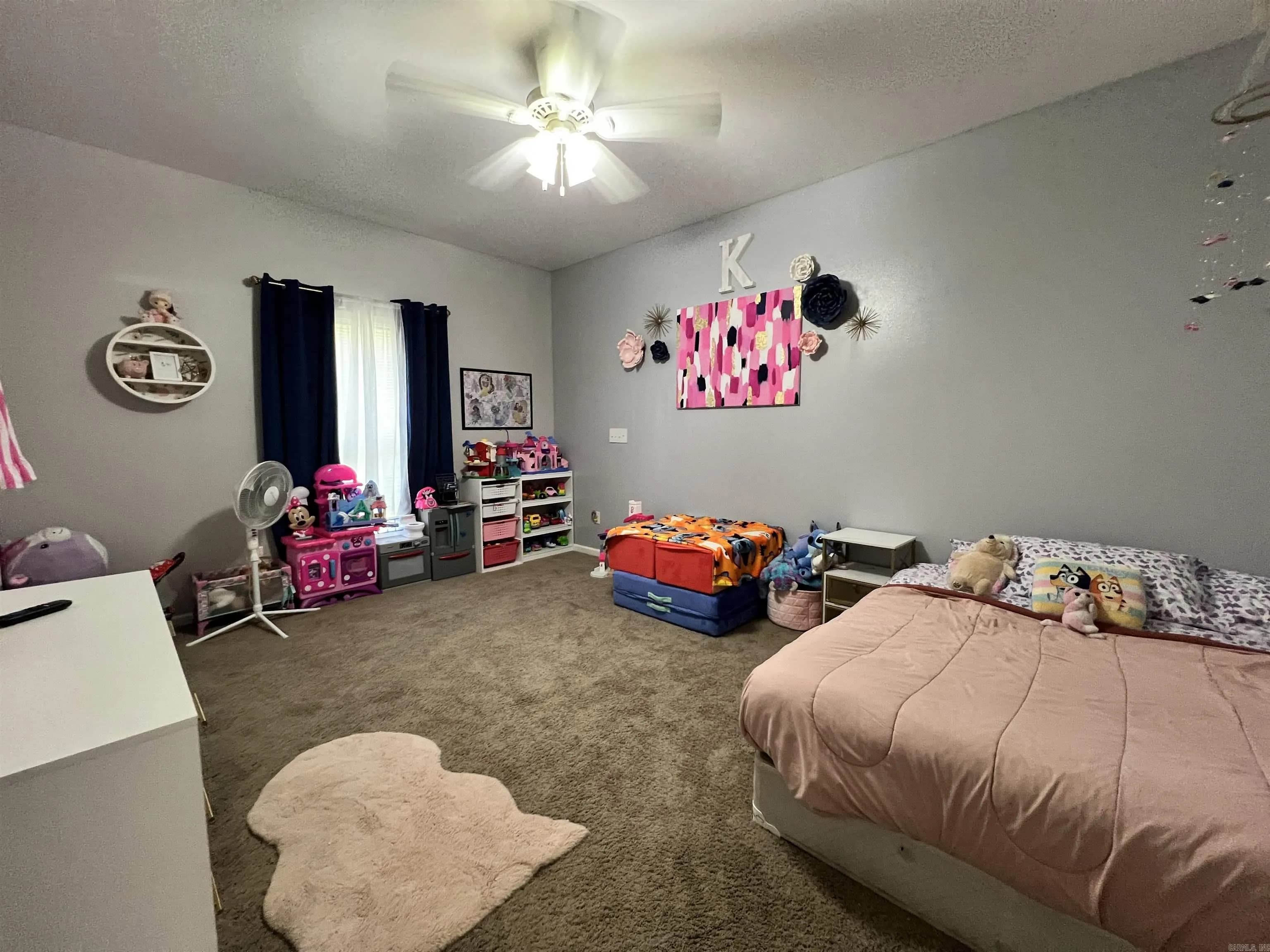 Property at 1678  Gentry - Image 18