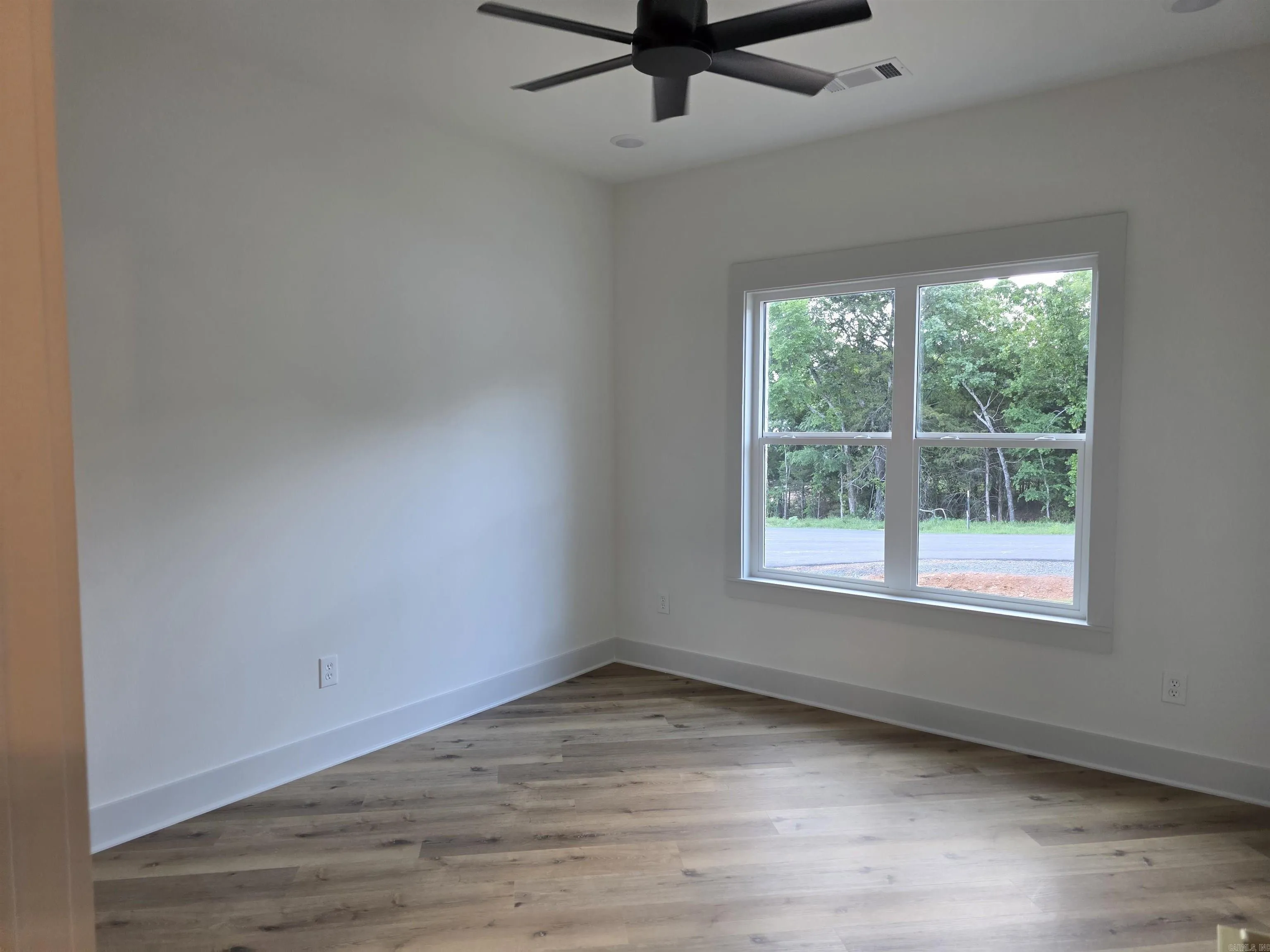 Property at 81  Summer sky - Image 19