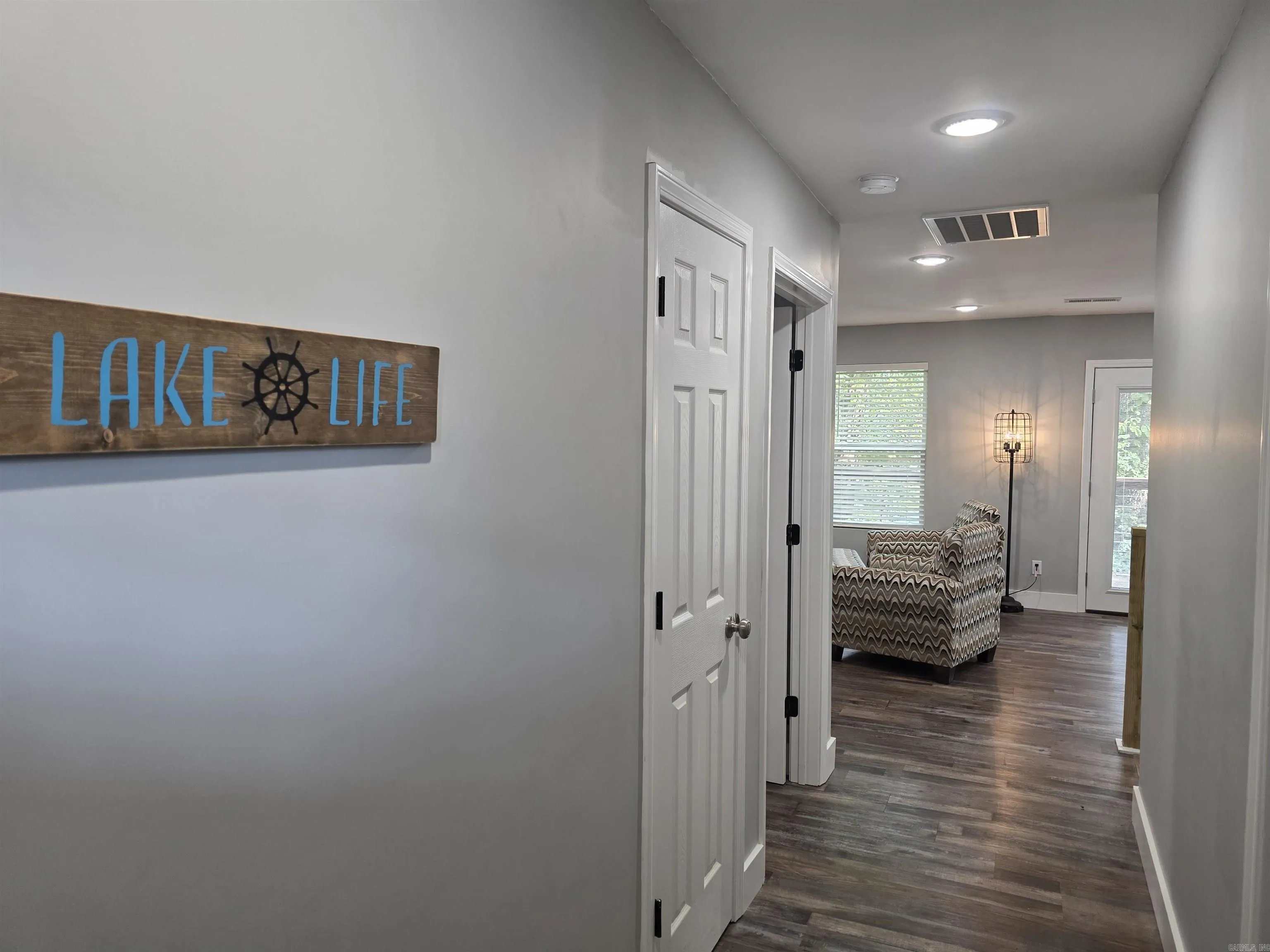 Property at 1000  Twin cove - Image 6