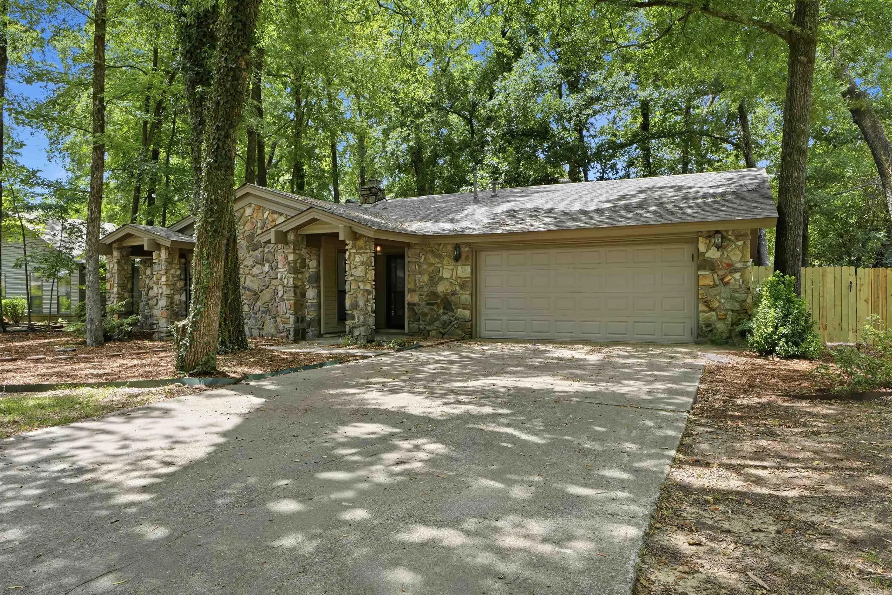 Property at 17  Fernwood drive - Image 2