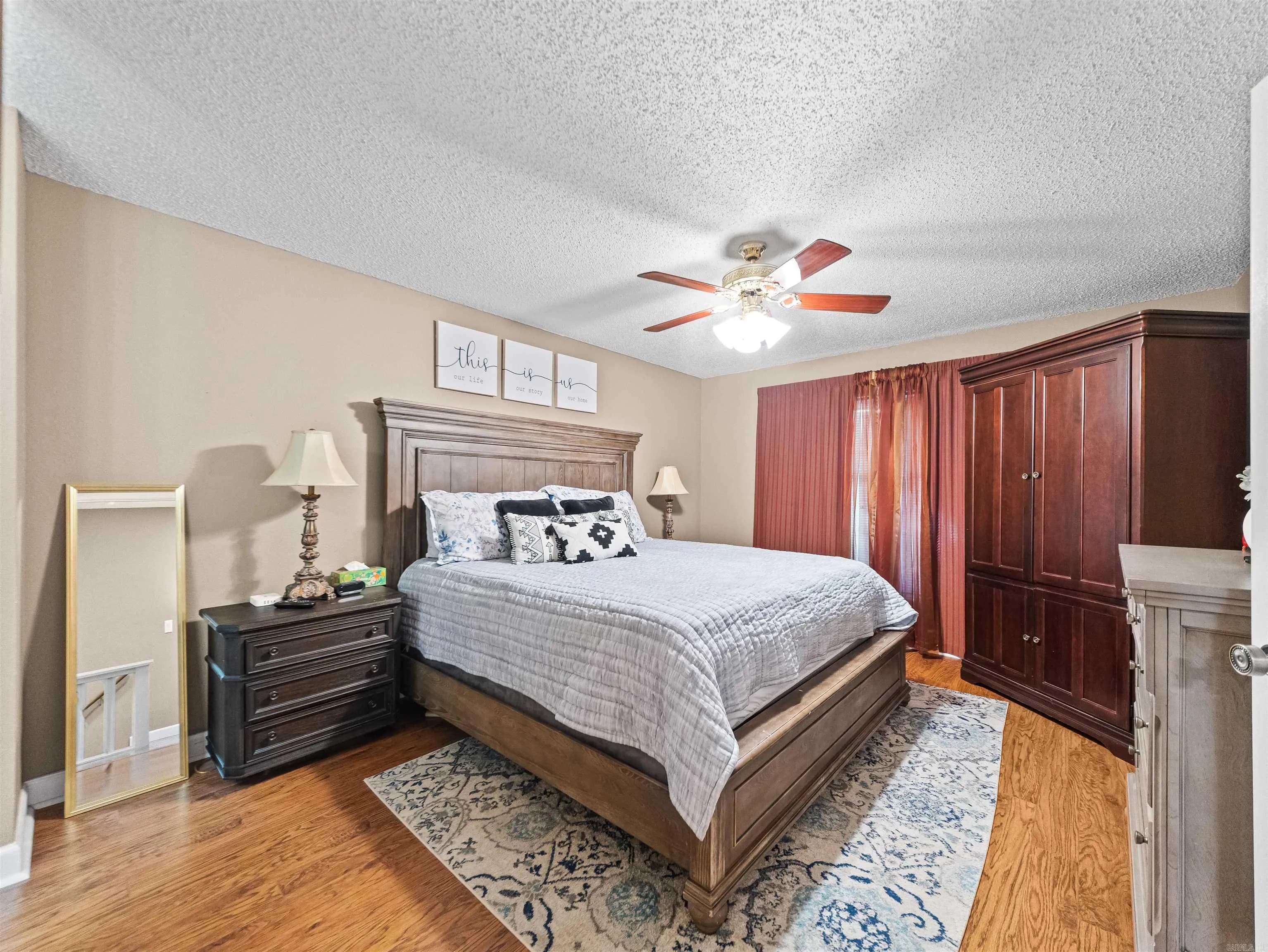 Property at 44  Esmeralda - Image 24