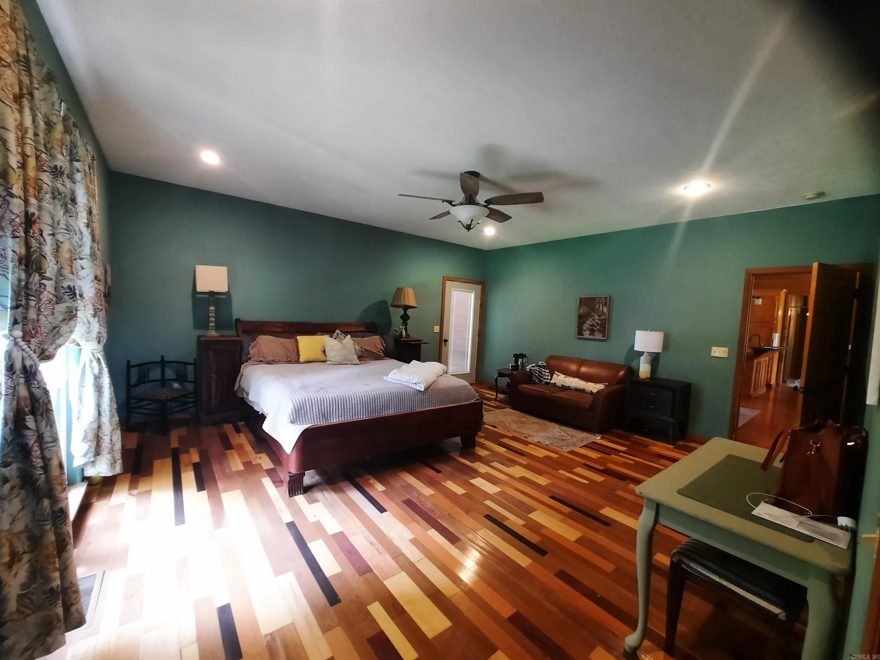Property at 102  Clella ct. - Image 45