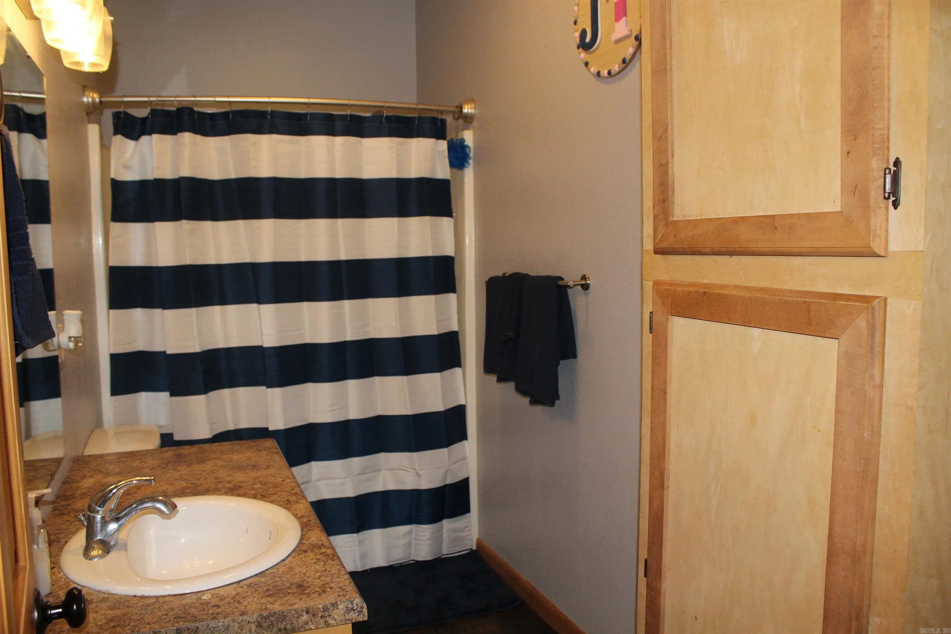 Property at 102  Clella ct. - Image 35