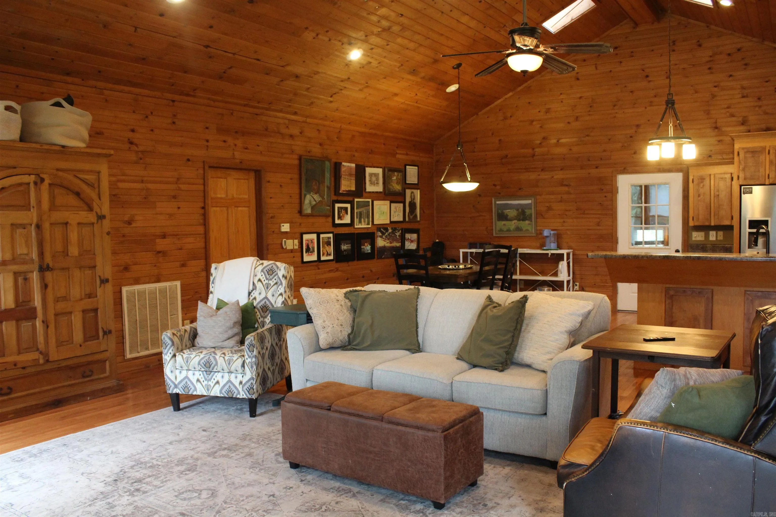 Property at 102  Clella ct. - Image 14