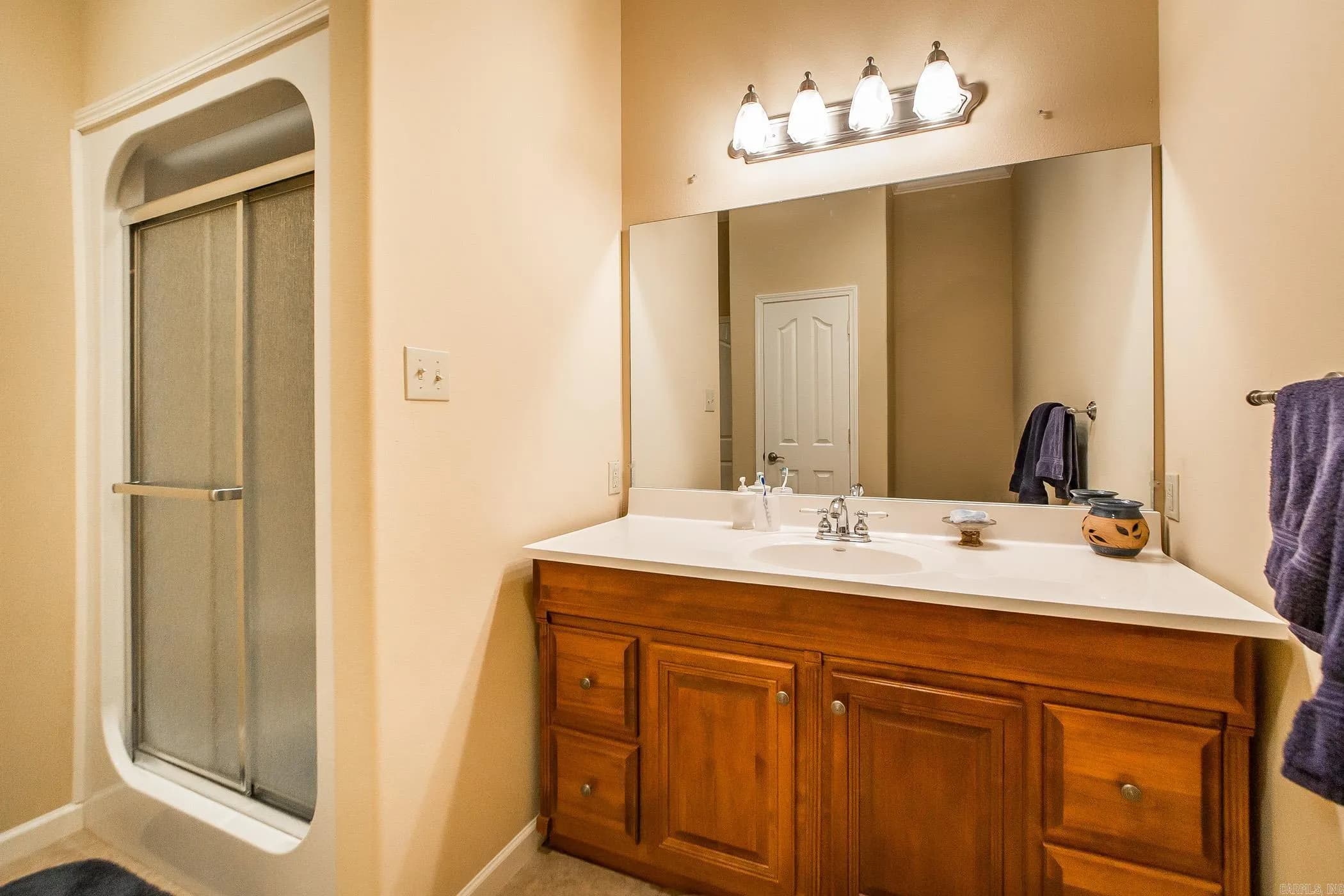 Property at 450  Cliffview - Image 38