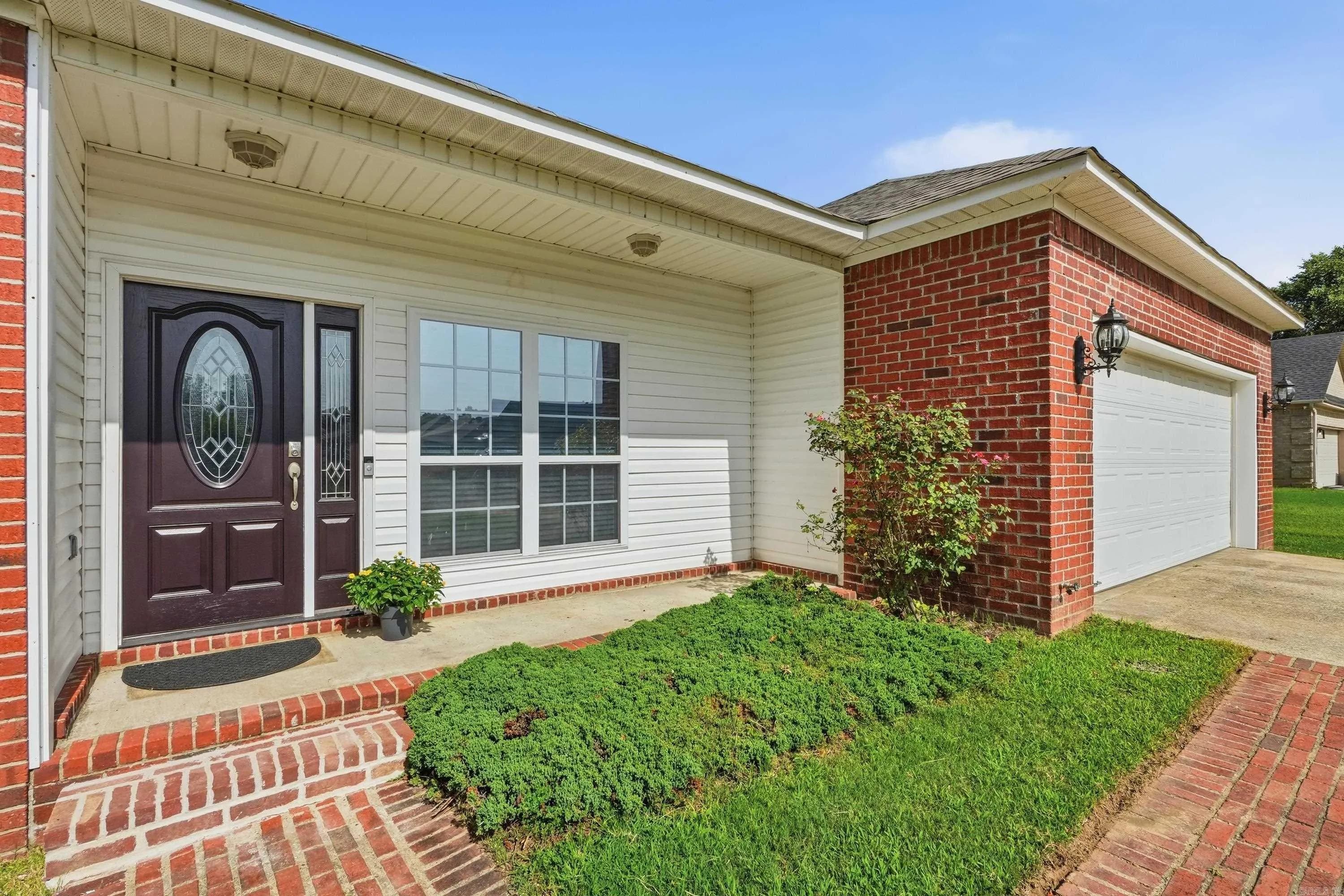 Property at 55  Waterloo - Image 2