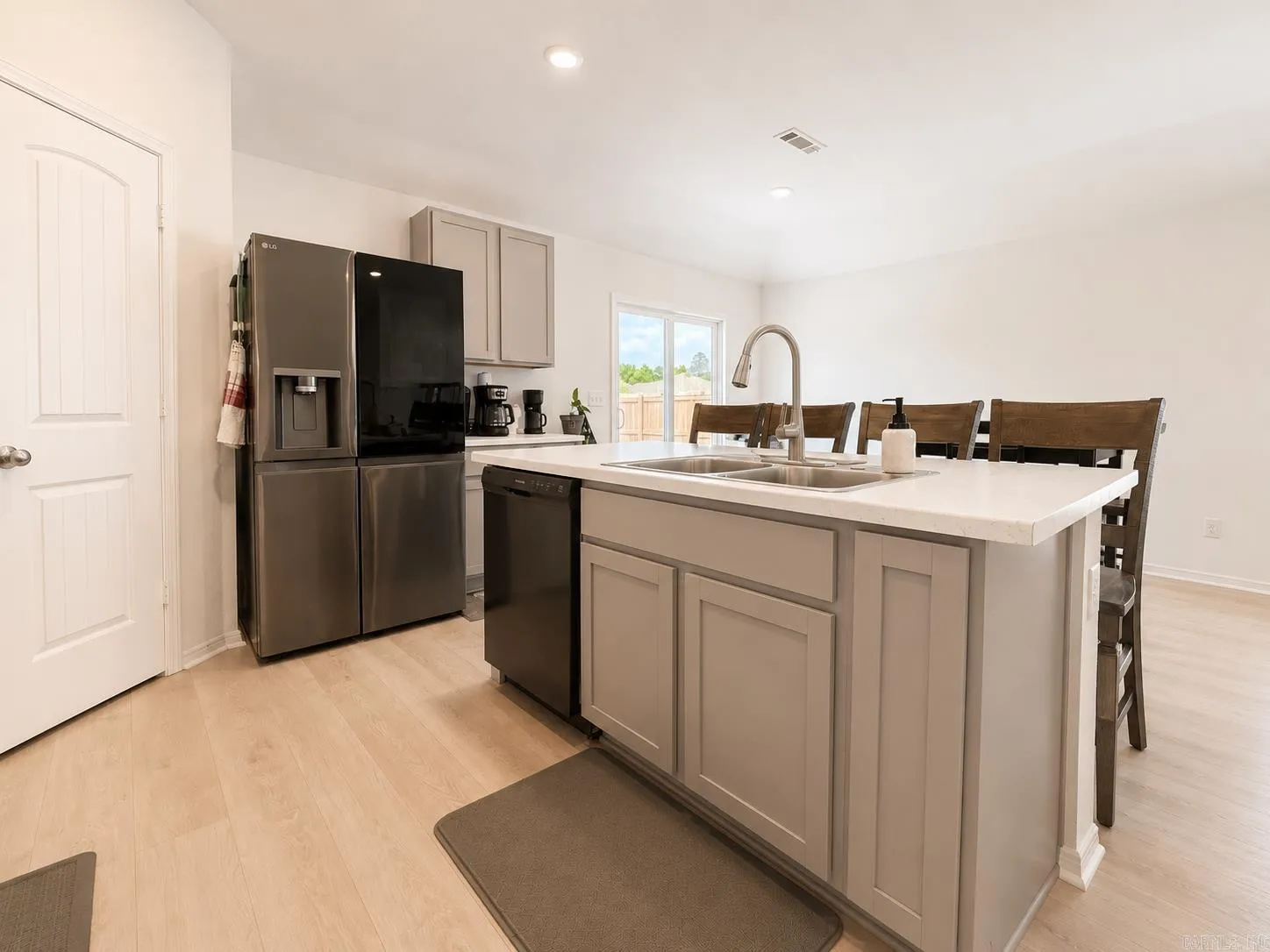 Property at 11164  River valley - Image 6