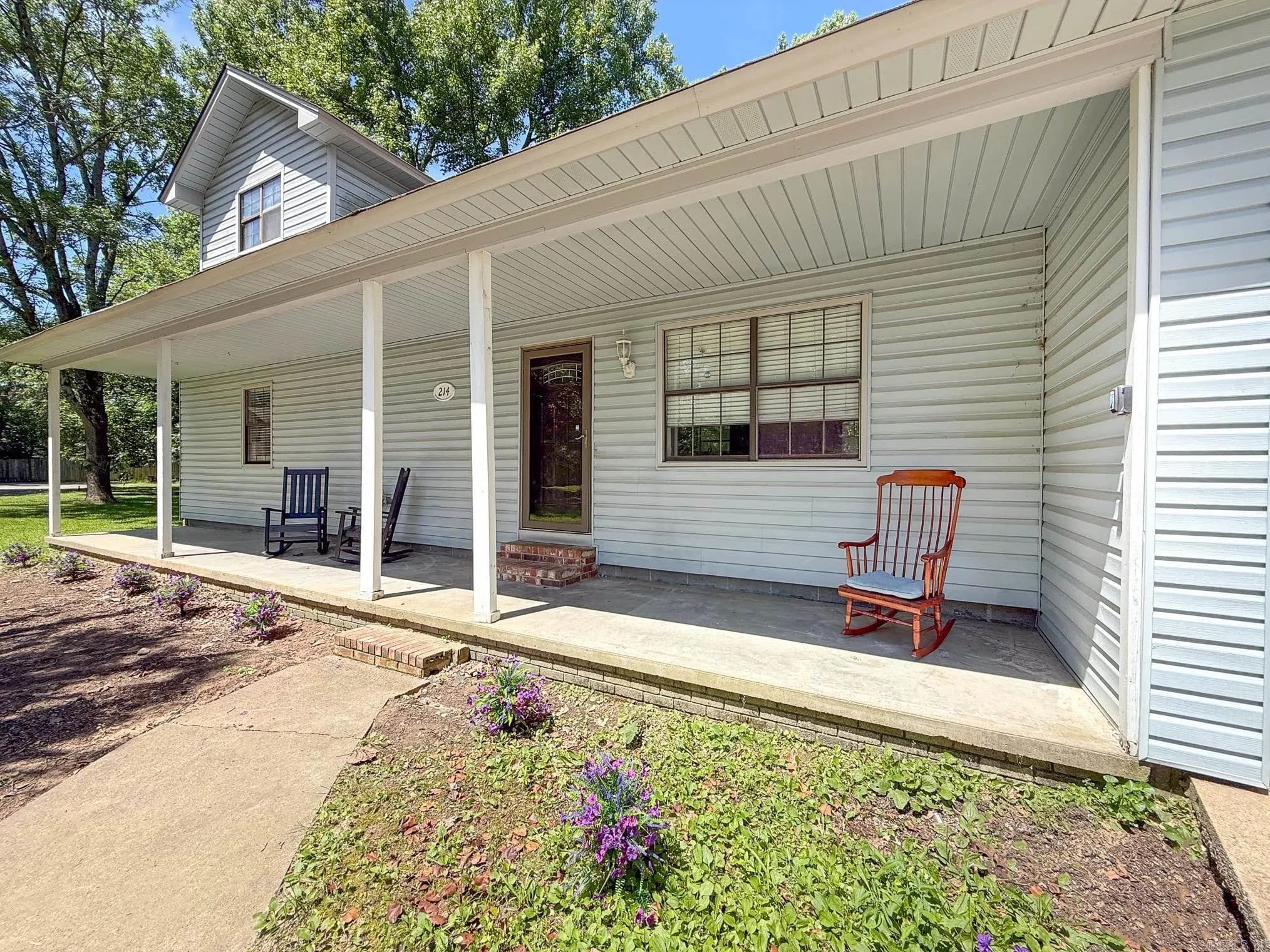 Property at 214  Pin oak - Image 3