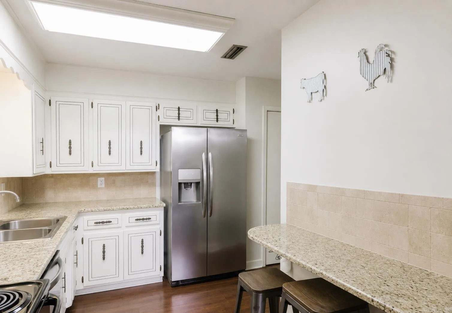 Property at 624  Woodland - Image 12