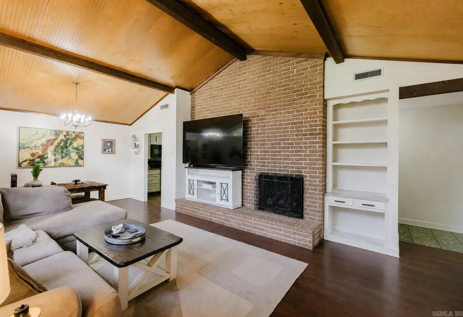 Property at 624  Woodland - Image 11