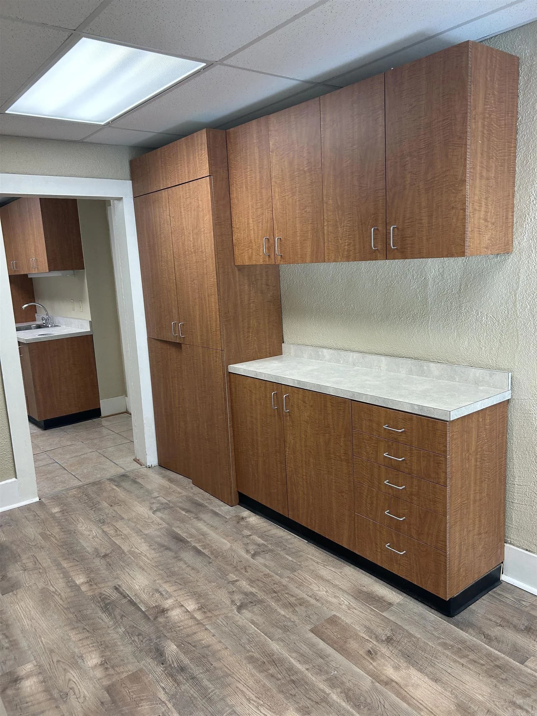 Property at 121 N Center - Image 18