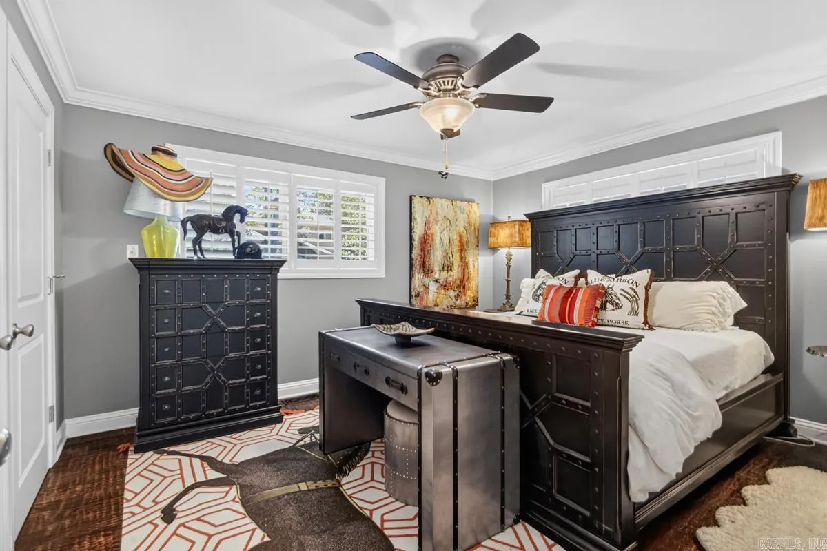 Property at 119  Gregory - Image 20