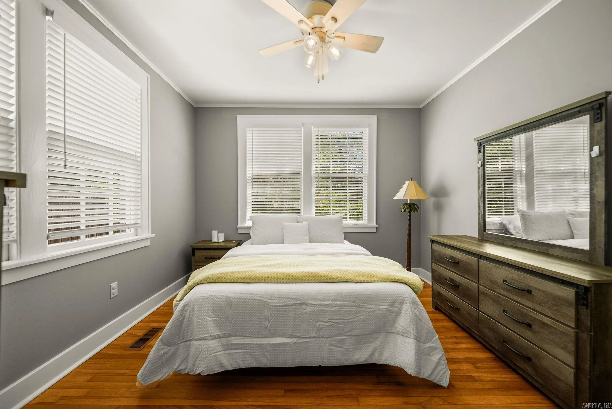 Property at 101  Linwood - Image 27