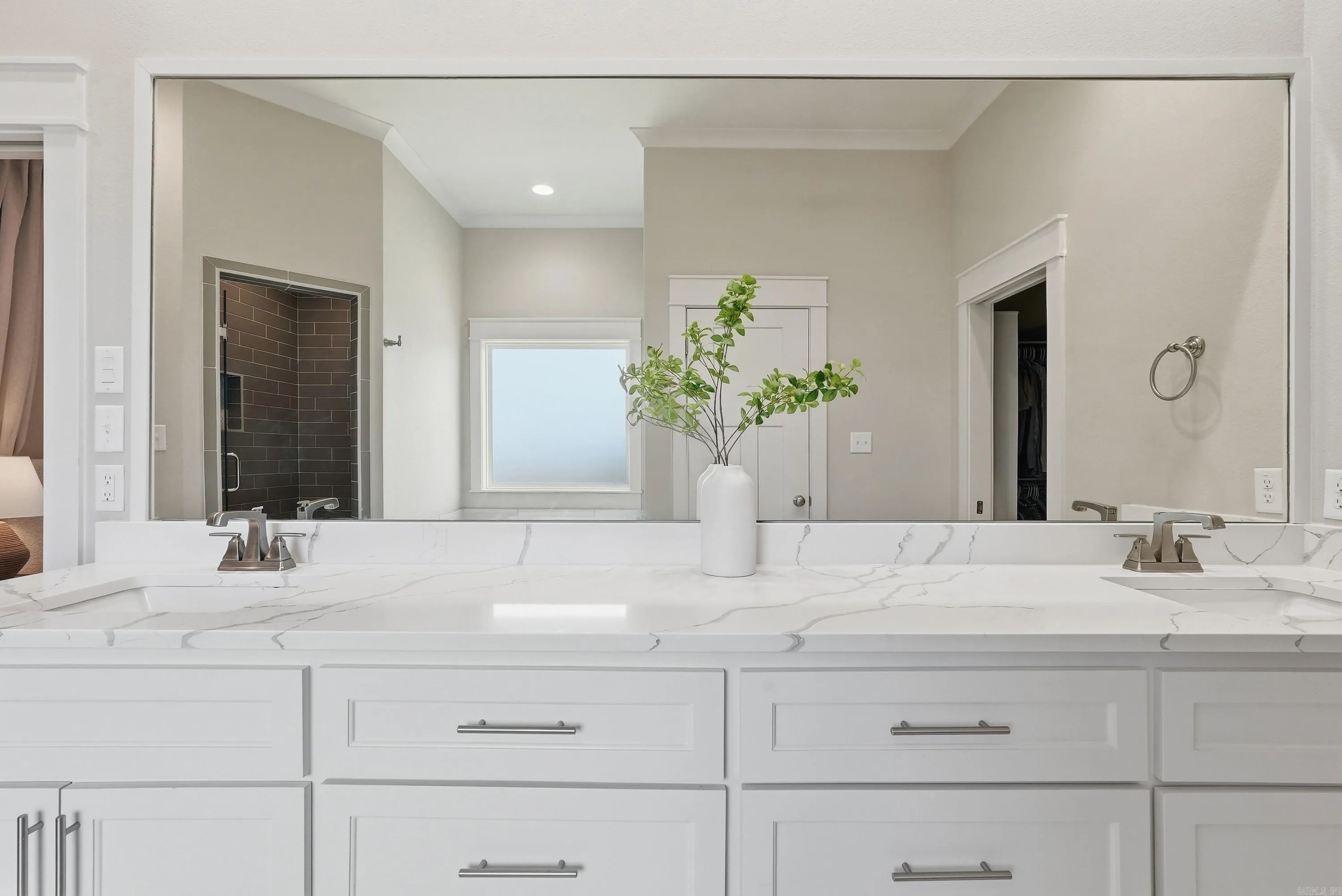 Property at 2440  Overcup - Image 28