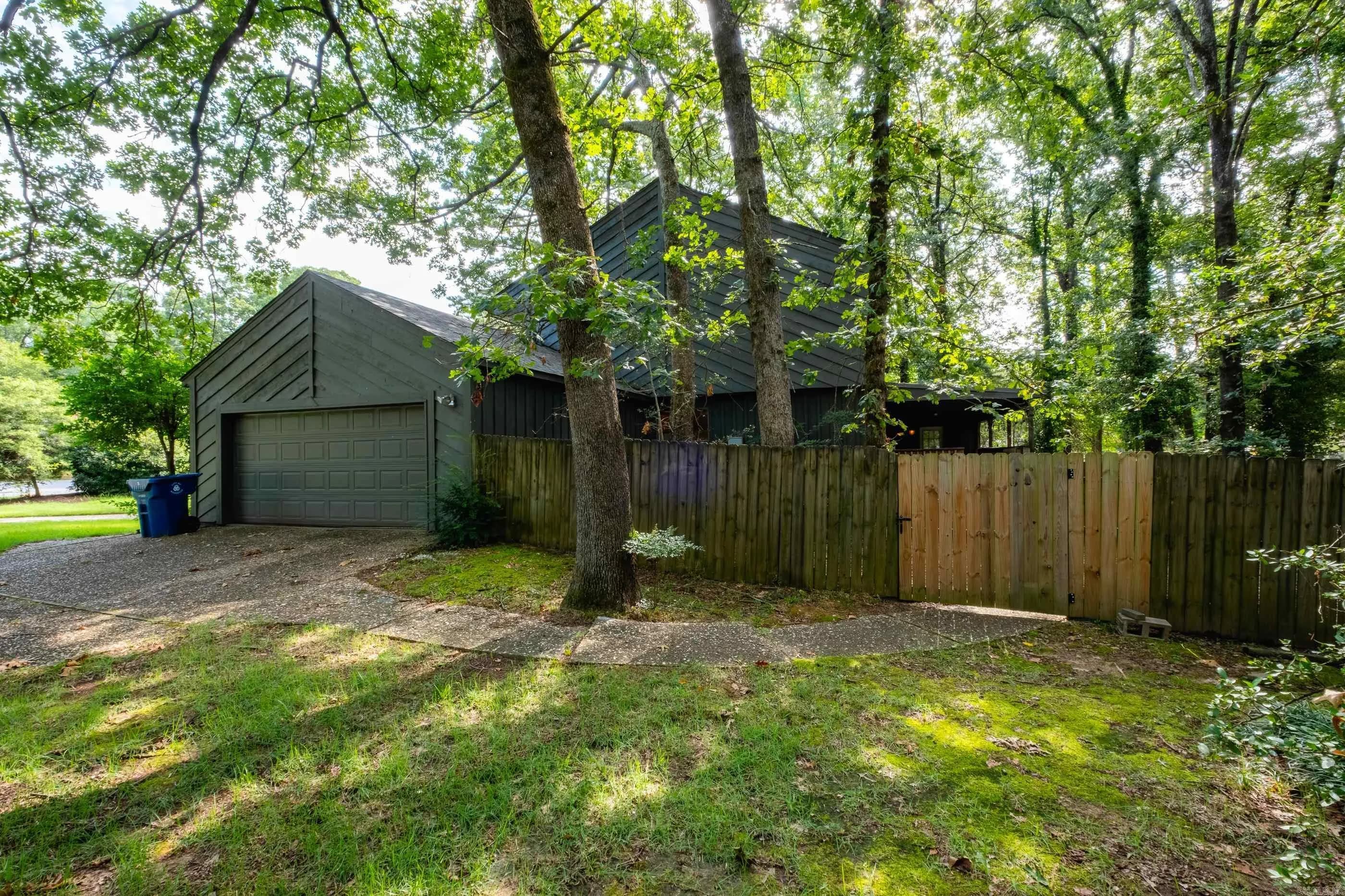 Property at 5  Trevino - Image 35