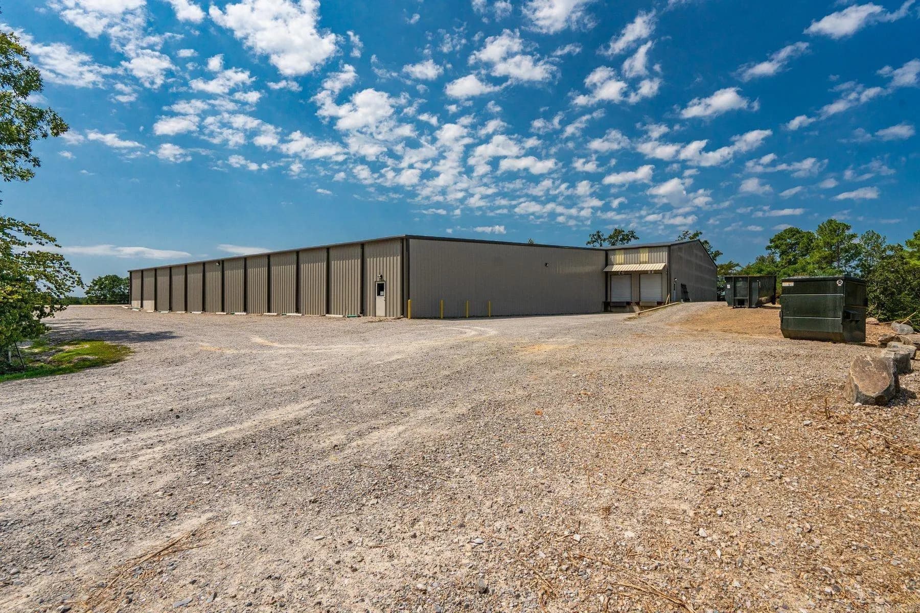 Property at 736 (10k-sf)  Mid america boulevard - Image 4