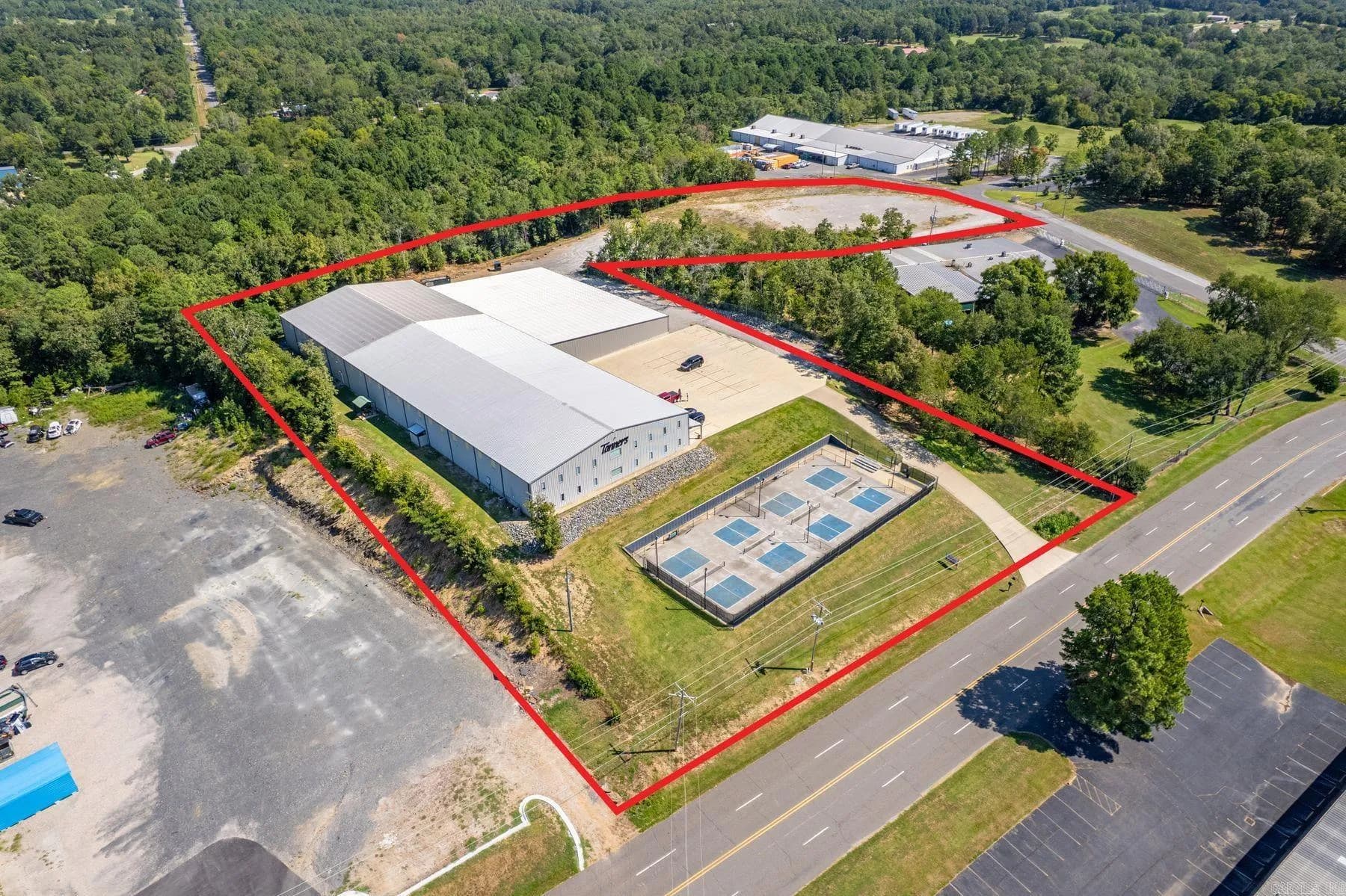 Property at 736 (5k-sf)  Mid america boulevard - Image 2