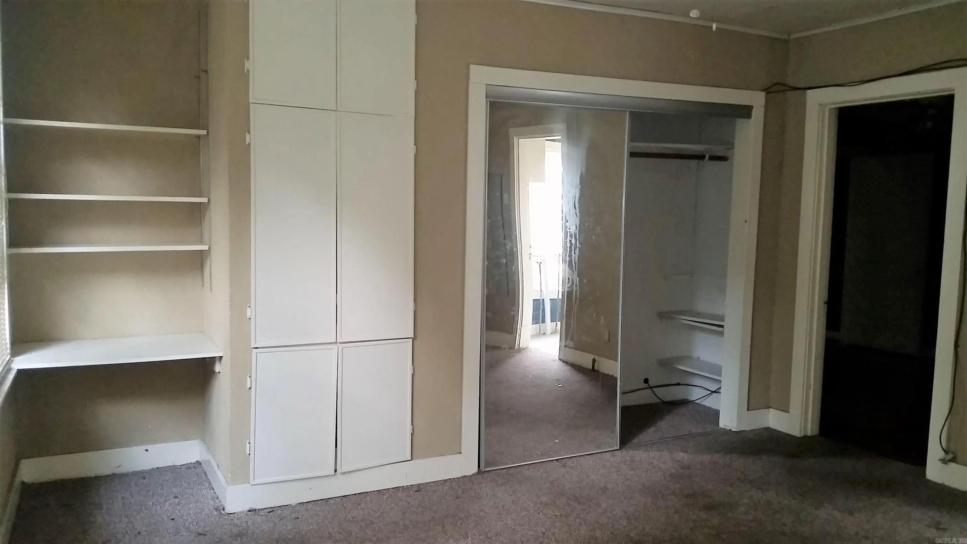Property at 406 N Parkway - Image 2
