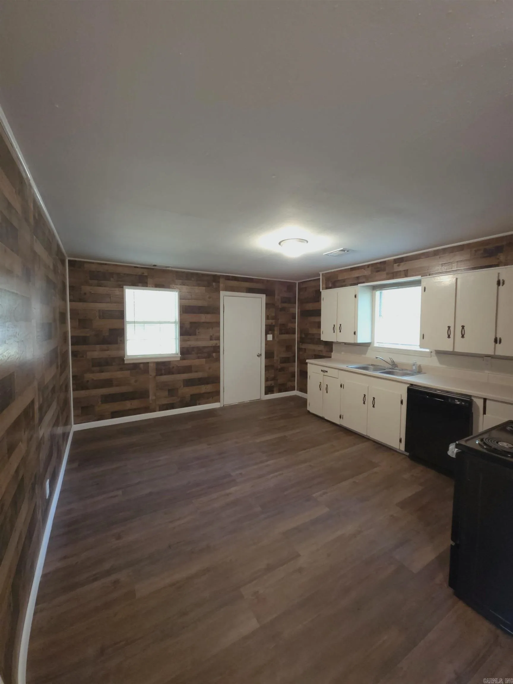 Property at 507 S Jackson st - Image 4